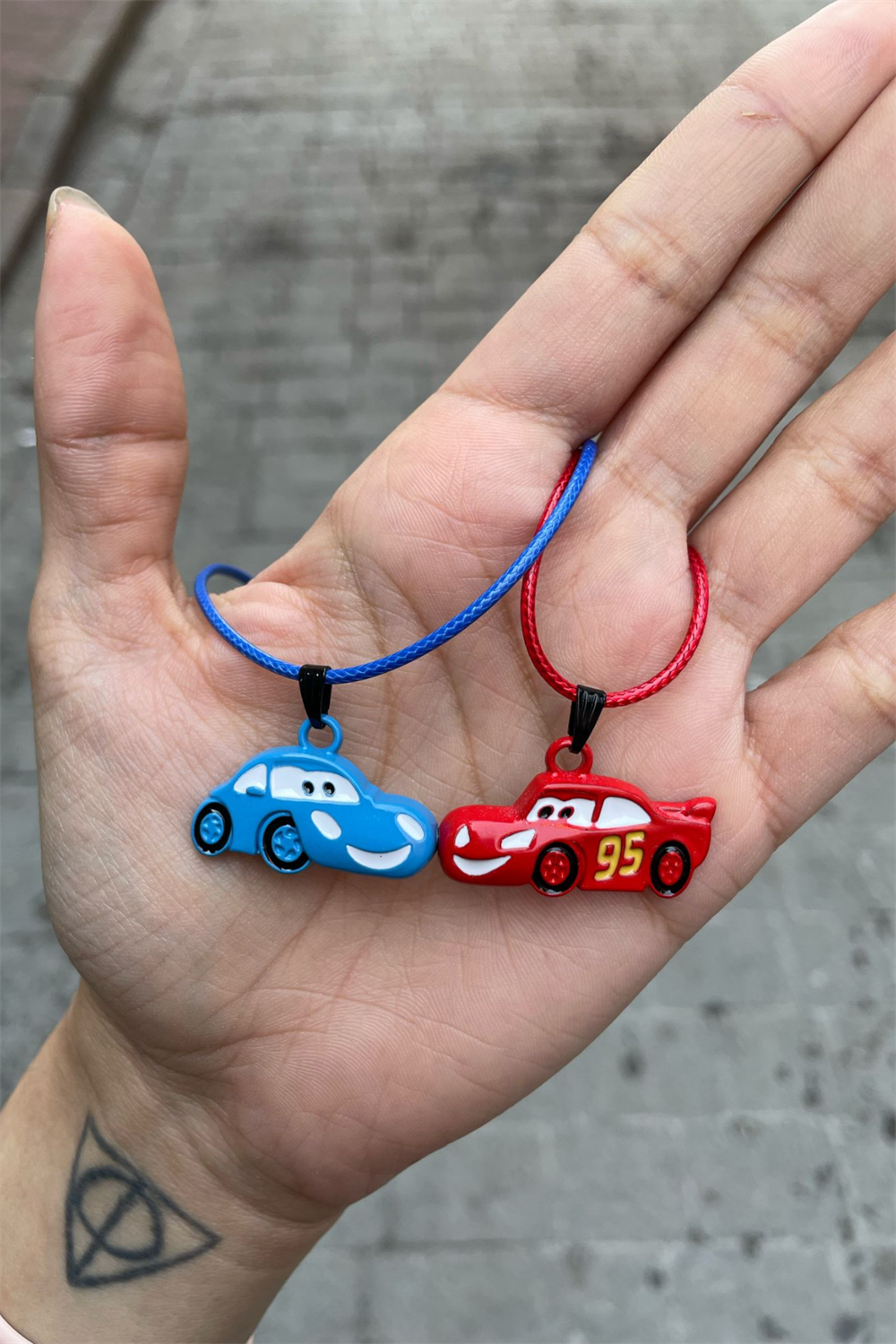 Mıknatıslı Cars McQueen Ve Sally Çift İpli Kolye