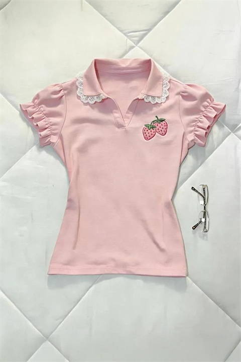 Pembe Strawberry Dantel Yaka Detaylı Y2K Kısa Kollu Crop