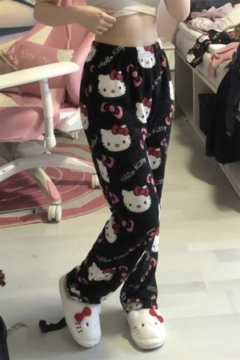 Sİyah Hello Kitty Y2K Peluş Pİjama