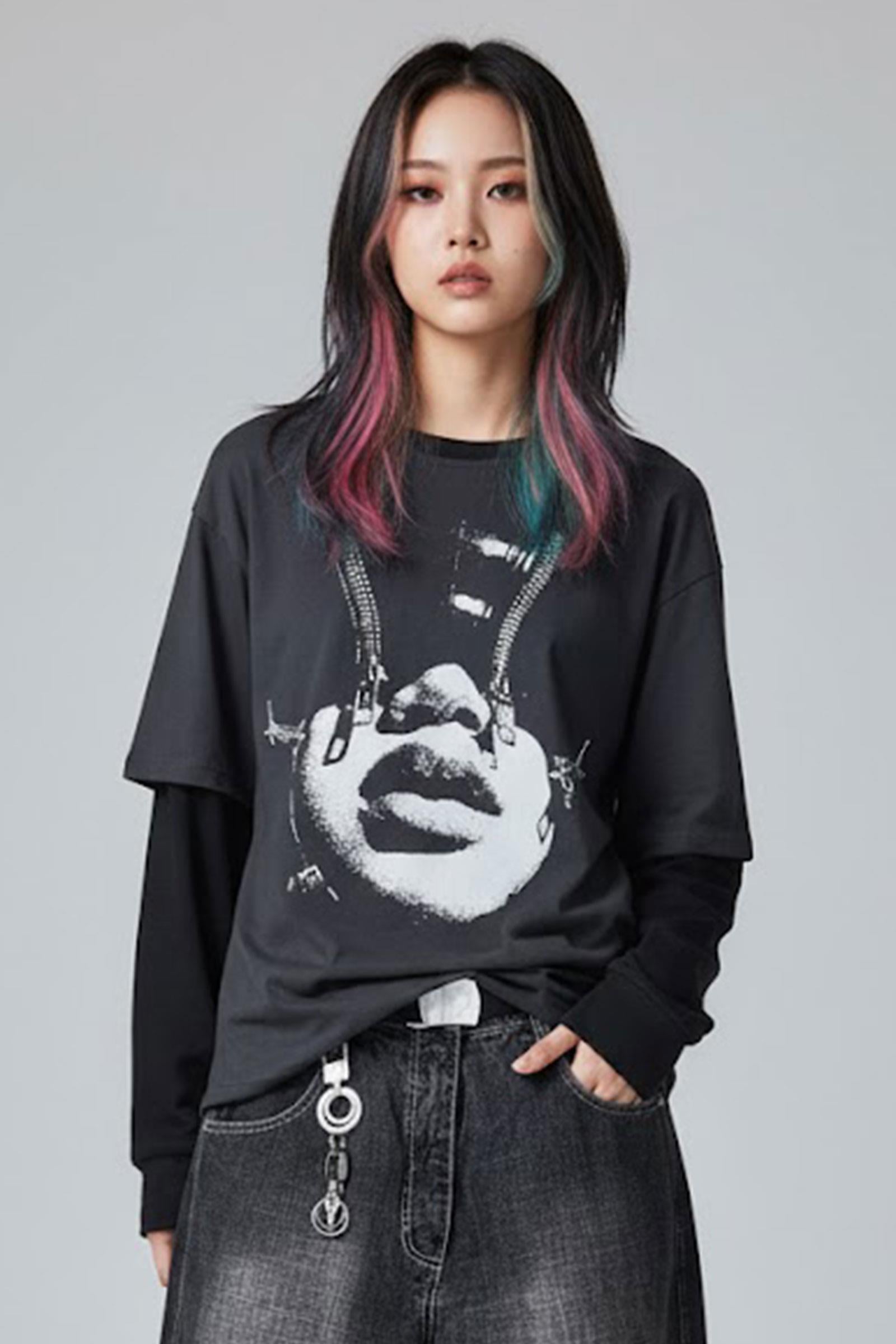 Füme Women Portre Siyah Kollu İnce Gotik Unisex T-shirt