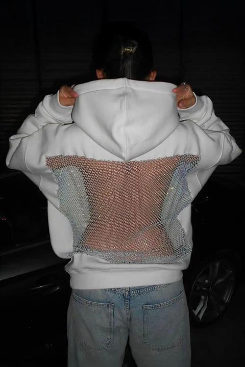 Beyaz Sırtı Fileli Taşlı Transparan Kapüşonlu Sweatshirt