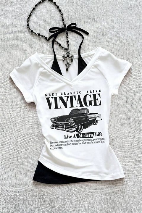Beyaz Vintage Modern Life Ek Askılı Y2K Kısa Kollu Crop