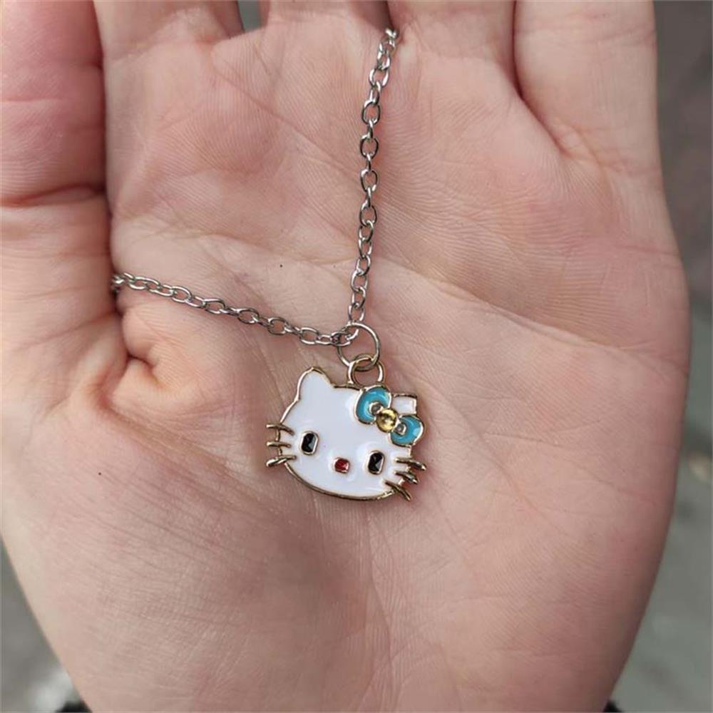 Mavi Tokalı Hello Kitty Face Kolye