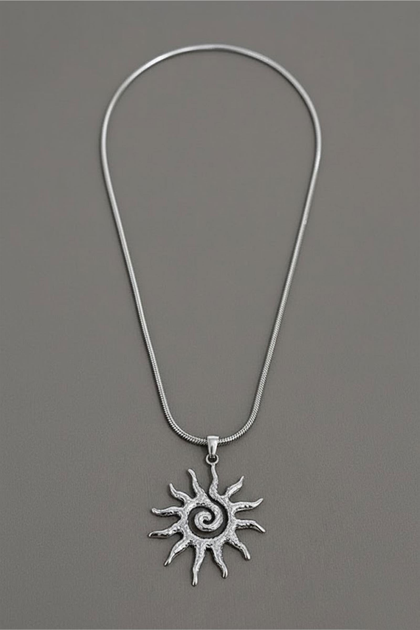 Silver Sun Sarmal Kolye