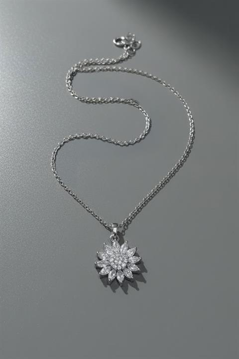 Silver Taşlı Papatya Kolye
