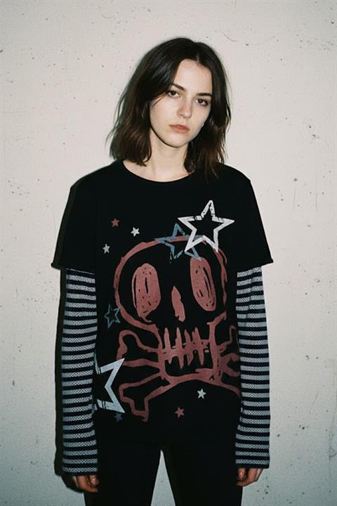 Siyah Skull Stars Çizgili Kollu Y2K Unisex Uzun Kollu T-Shirt