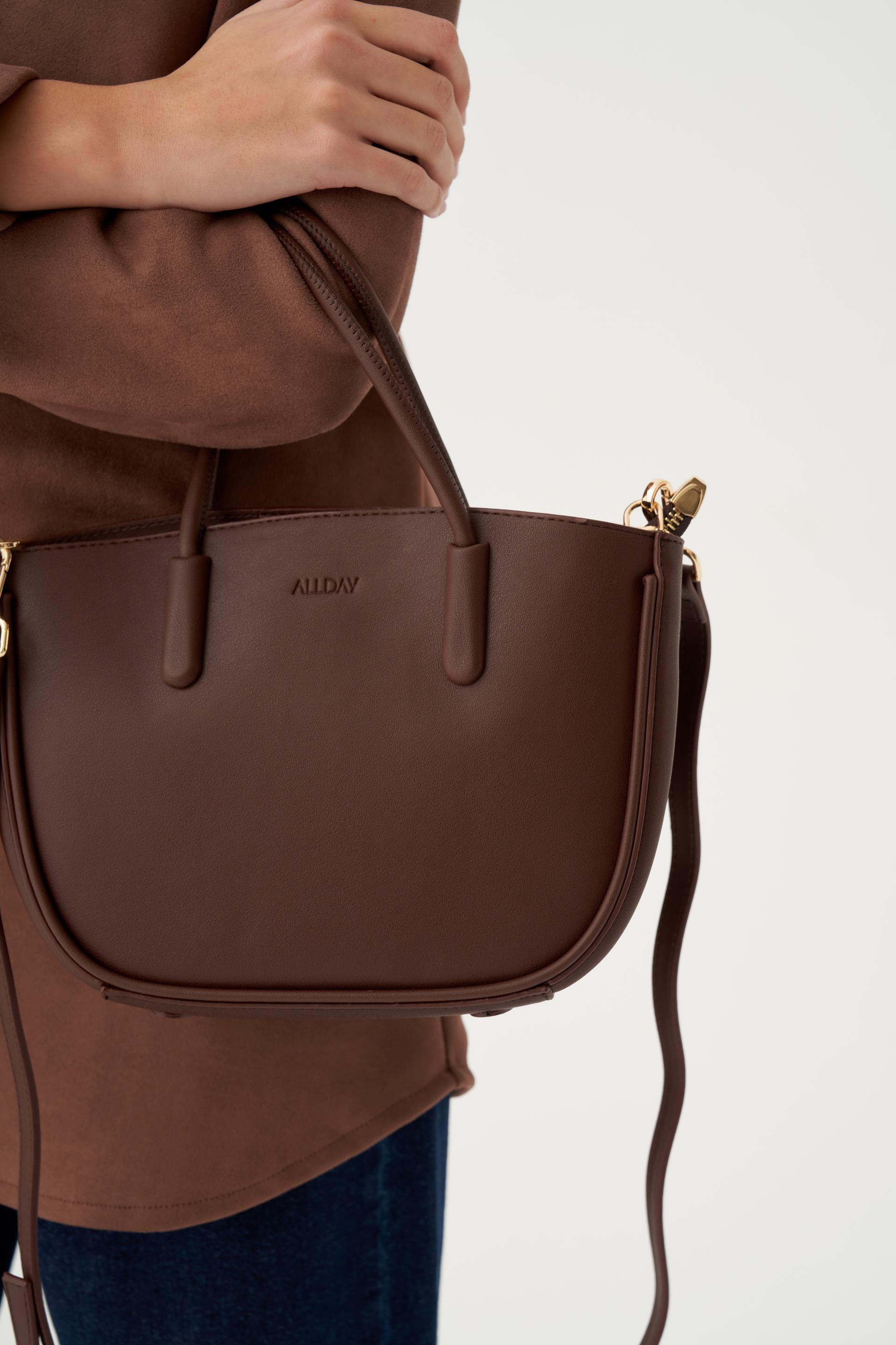 Acı Kahve-Çıtçıtlı Suni Deri El Ve Omuz Çantası