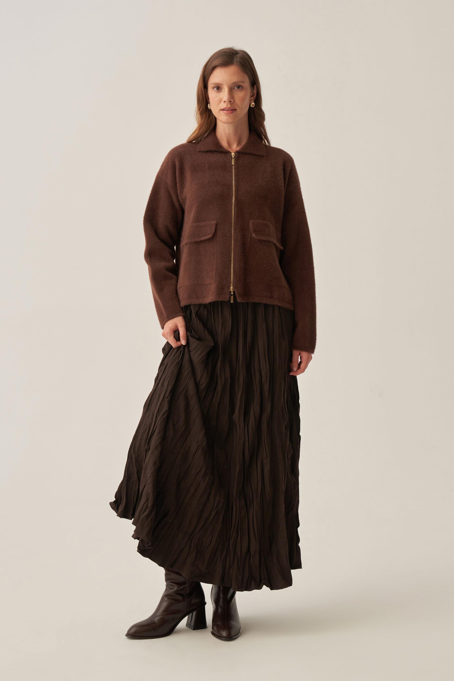 Acı Kahve-Kapak Cepli Fermuarlı Peluş Hırka