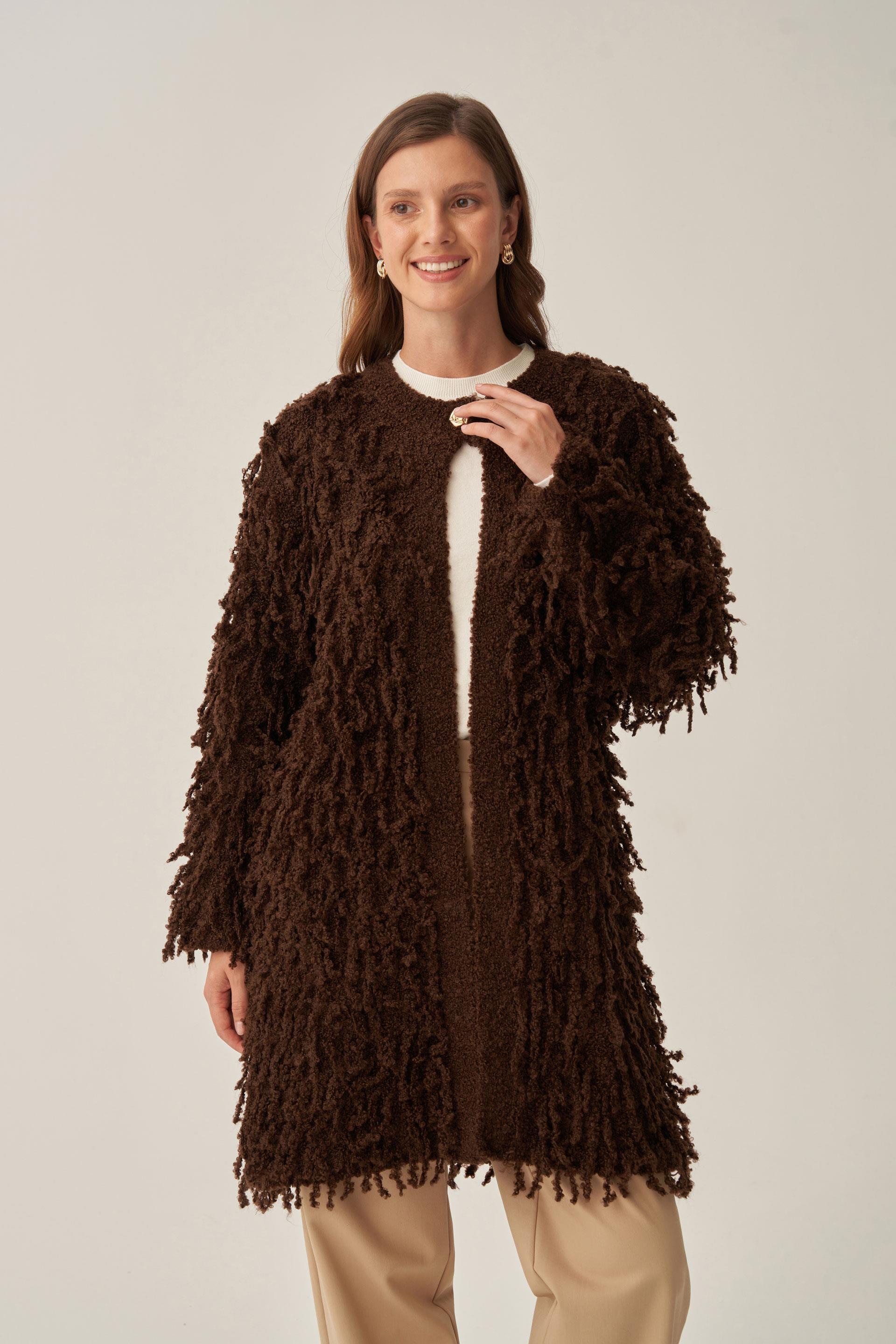 Acı Kahve-Kırpık Triko Hırka