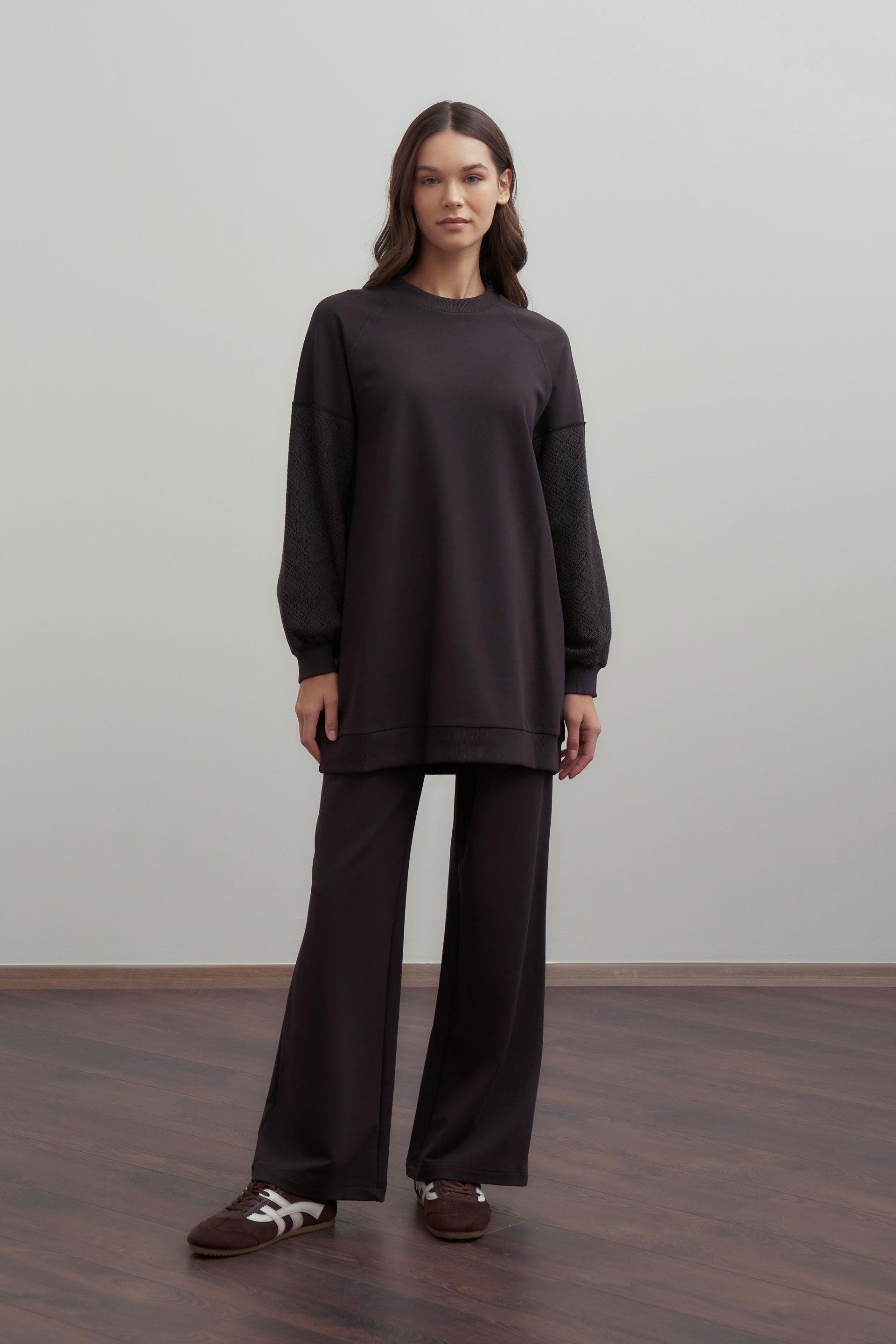 Acı Kahve-Pamuklu Dantel Garnili Eşofman Takımı