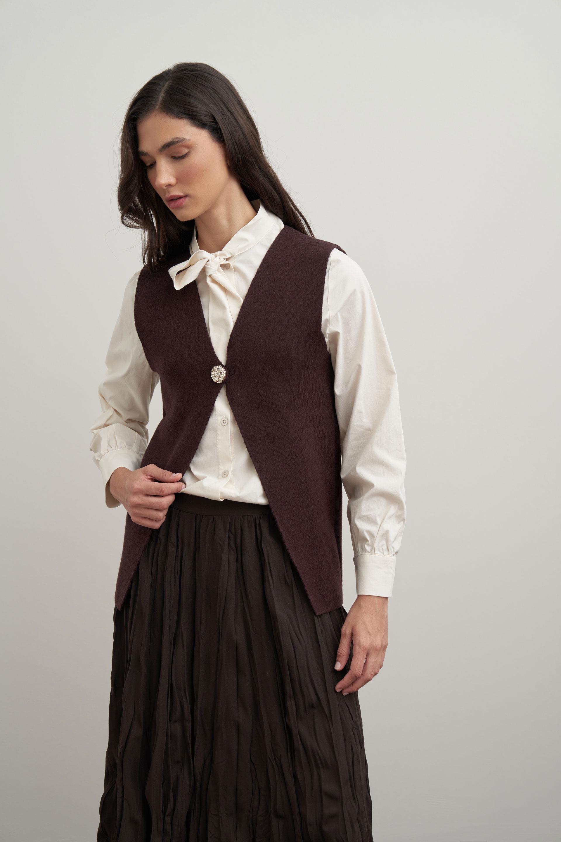 Acı Kahve-Tek Dügmeli Triko Hırka