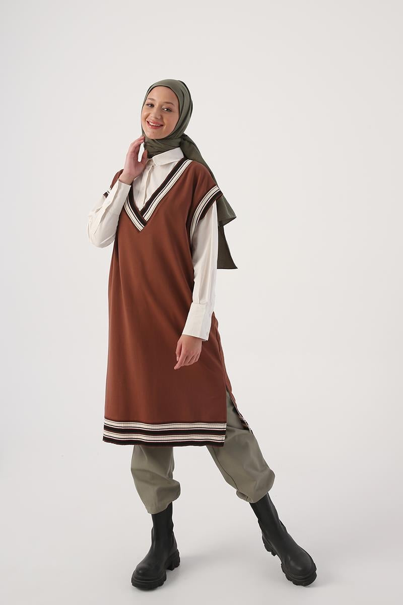Triko Bantlı V Yaka Uzun Süveter