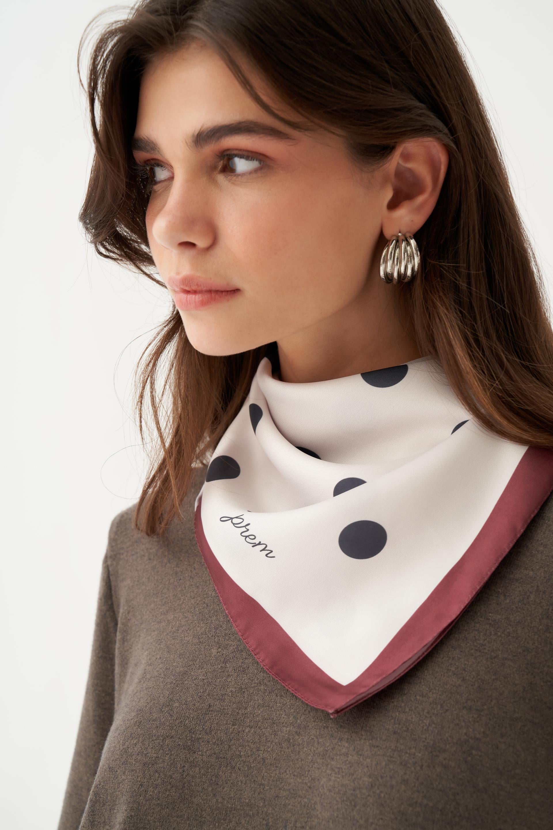 Antrasit-Etek Ucu Pis Kıvırma Triko Kazak