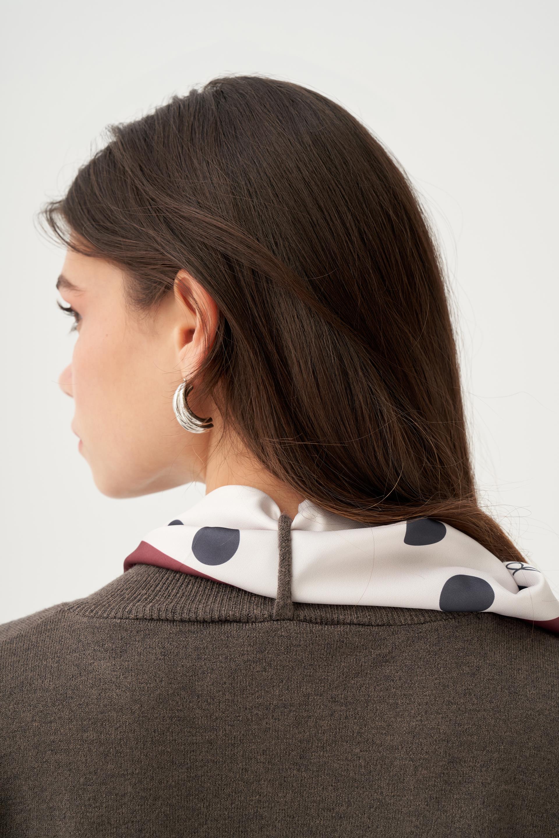 Antrasit-Etek Ucu Pis Kıvırma Triko Kazak