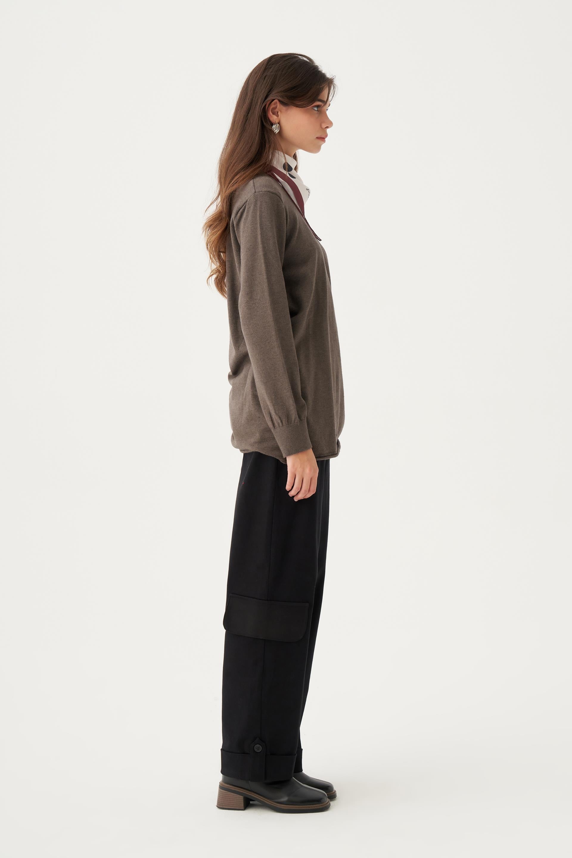 Antrasit-Etek Ucu Pis Kıvırma Triko Kazak