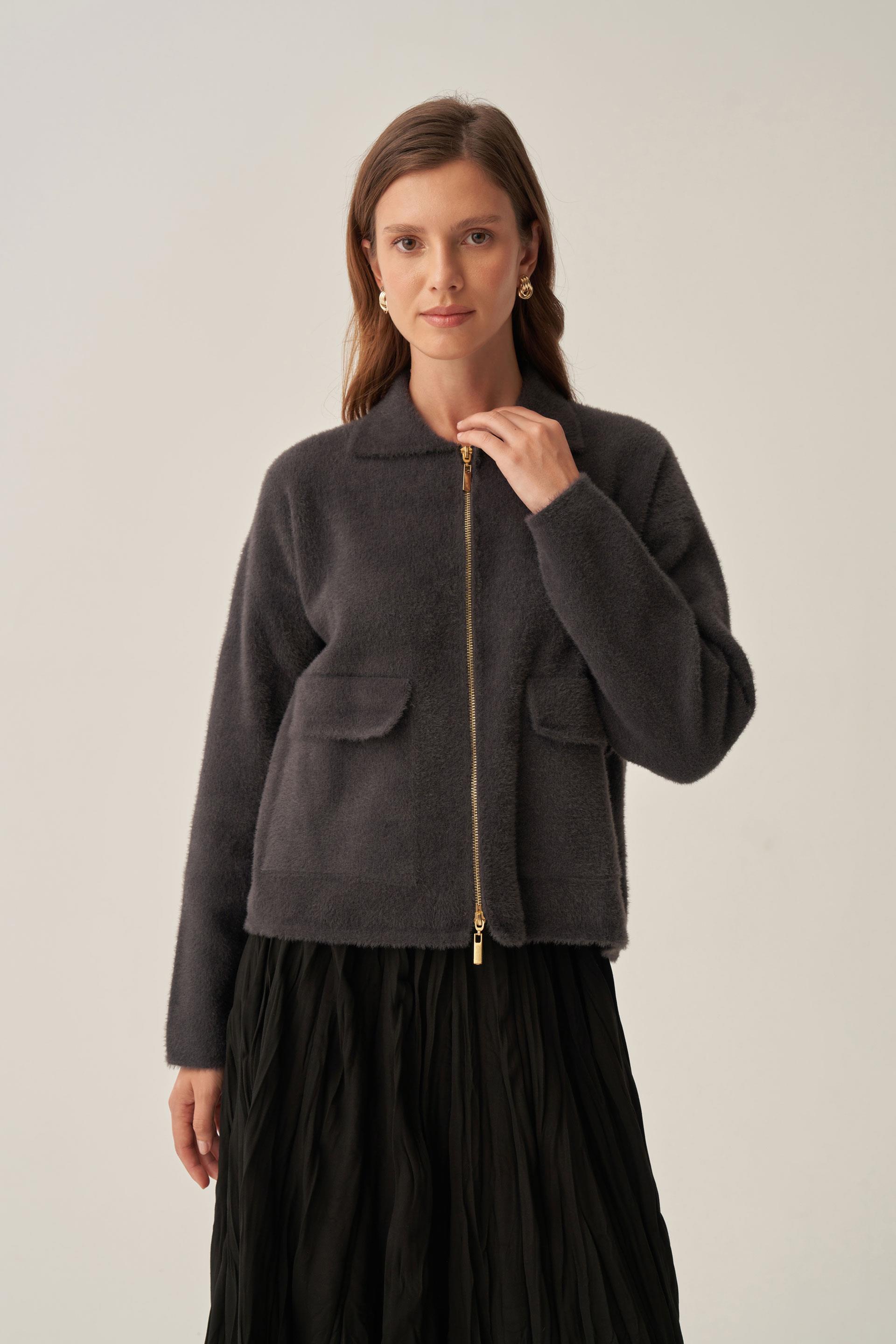 Antrasit-Kapak Cepli Fermuarlı Peluş Hırka