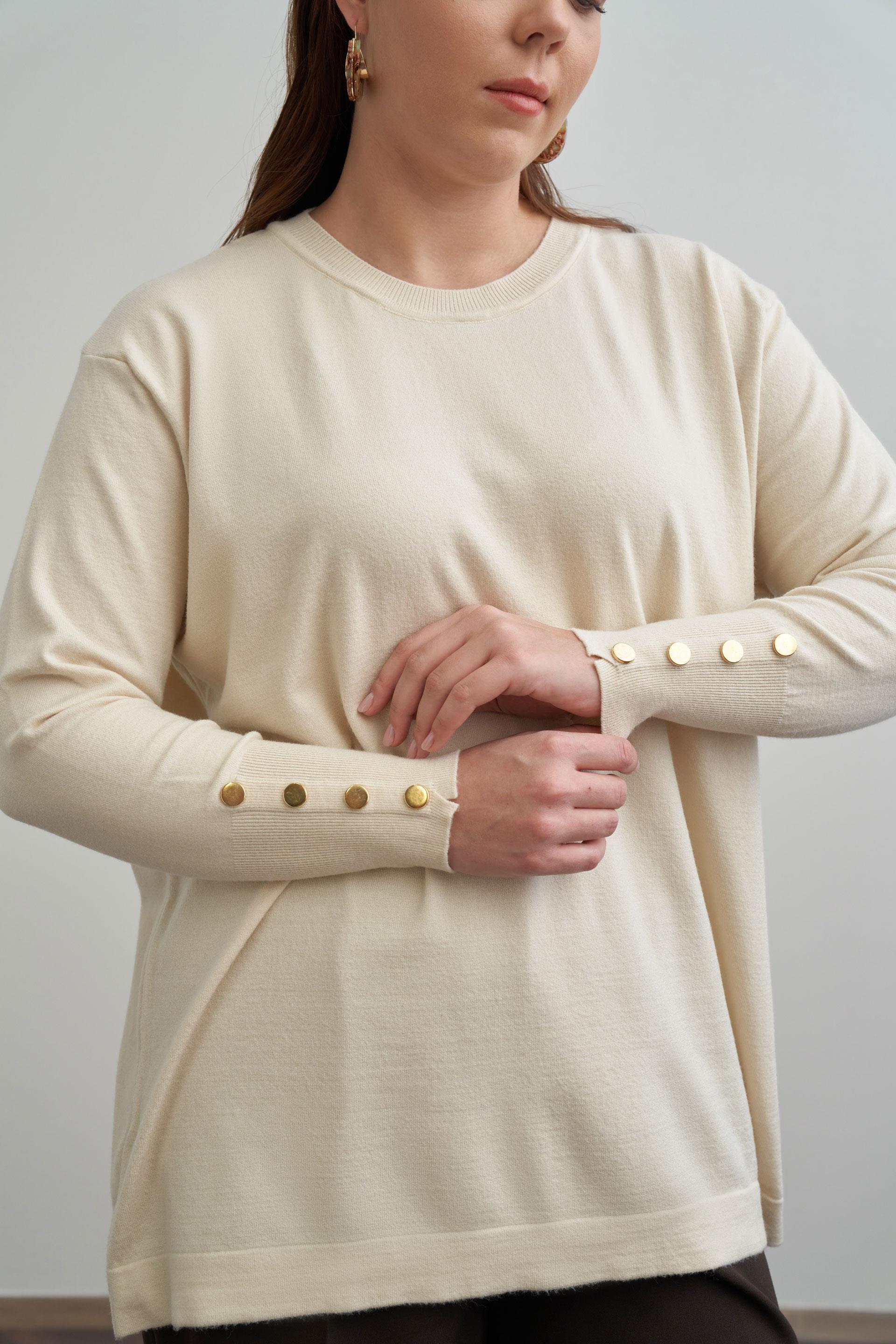 Bej-Manşeti Gold Dügmeli Büyük Beden Kazak