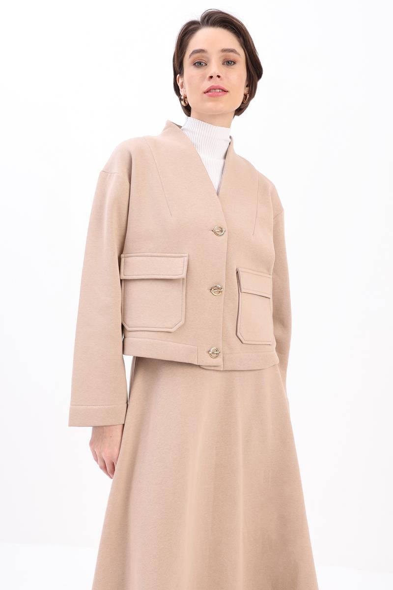 Metal Düğmeli Şardonlu Etekli Takım