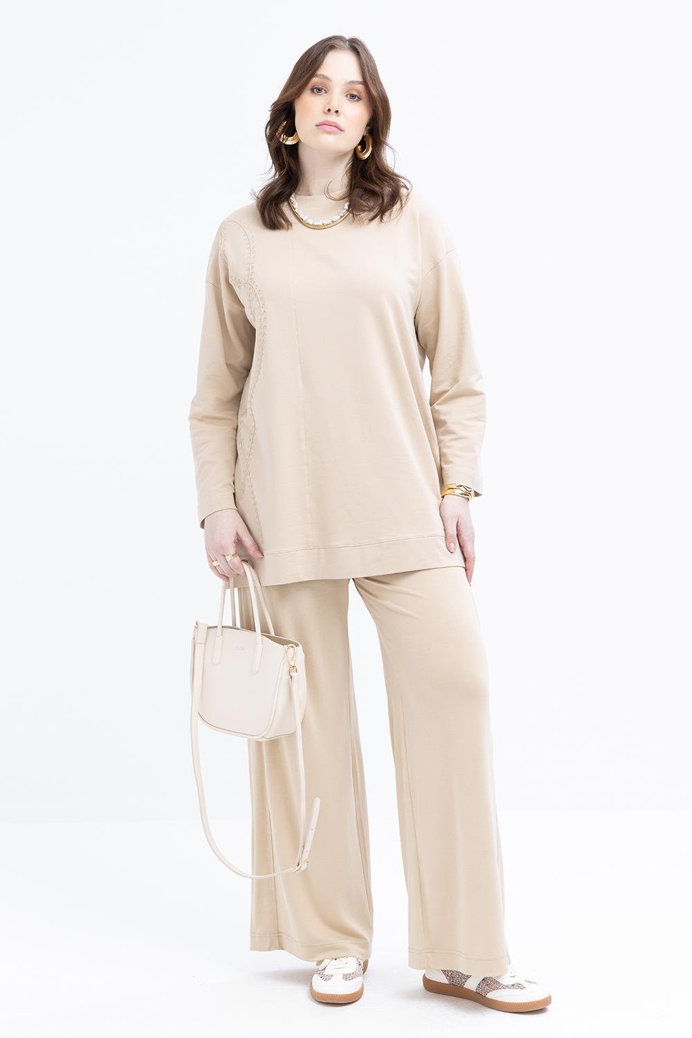 Bej-Nakışlı Bisiklet Yaka Likralı Büyük Beden Tunik