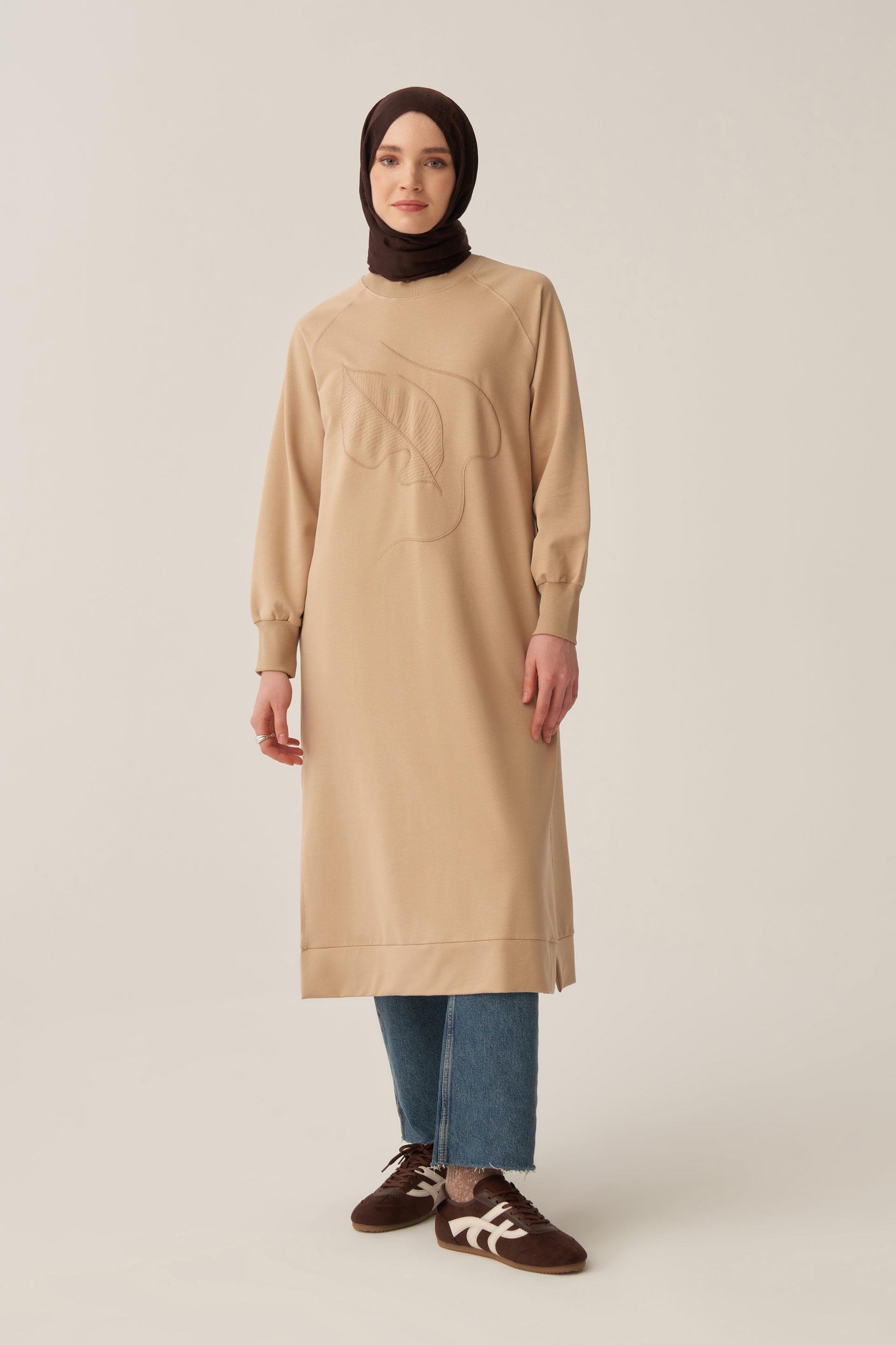 Bej-Nakışlı Uzun Tunik