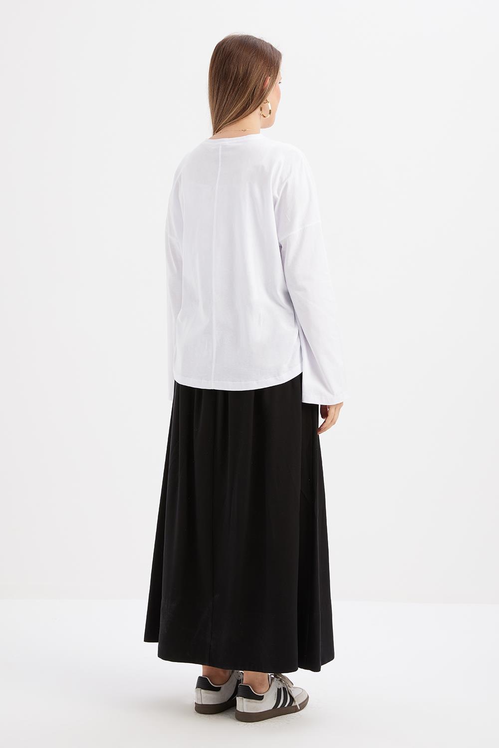 Beyaz-Arkası Uzun Süprem T-shirt