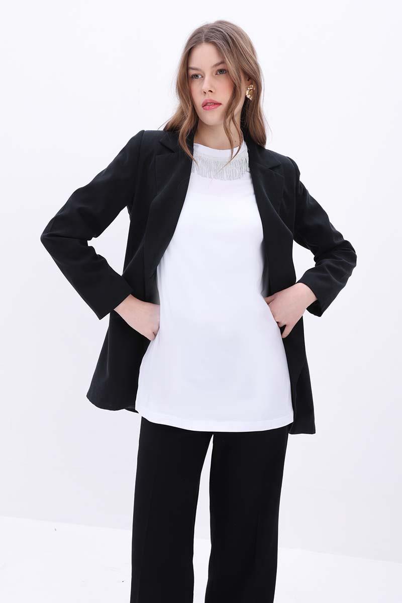 Pamuklu Püskül  Detaylı  Kısa Kollu T-shirt