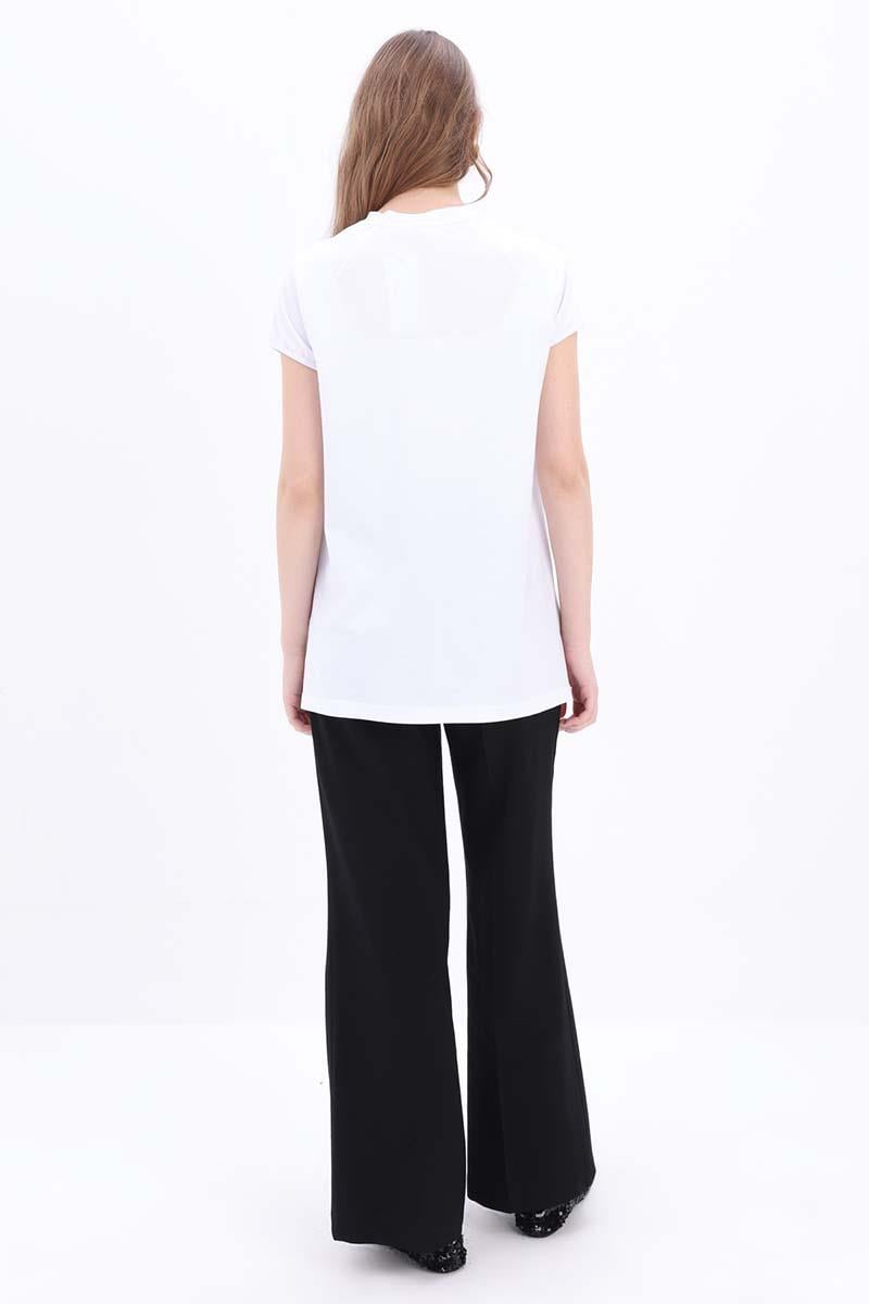 Pamuklu Püskül  Detaylı  Kısa Kollu T-shirt