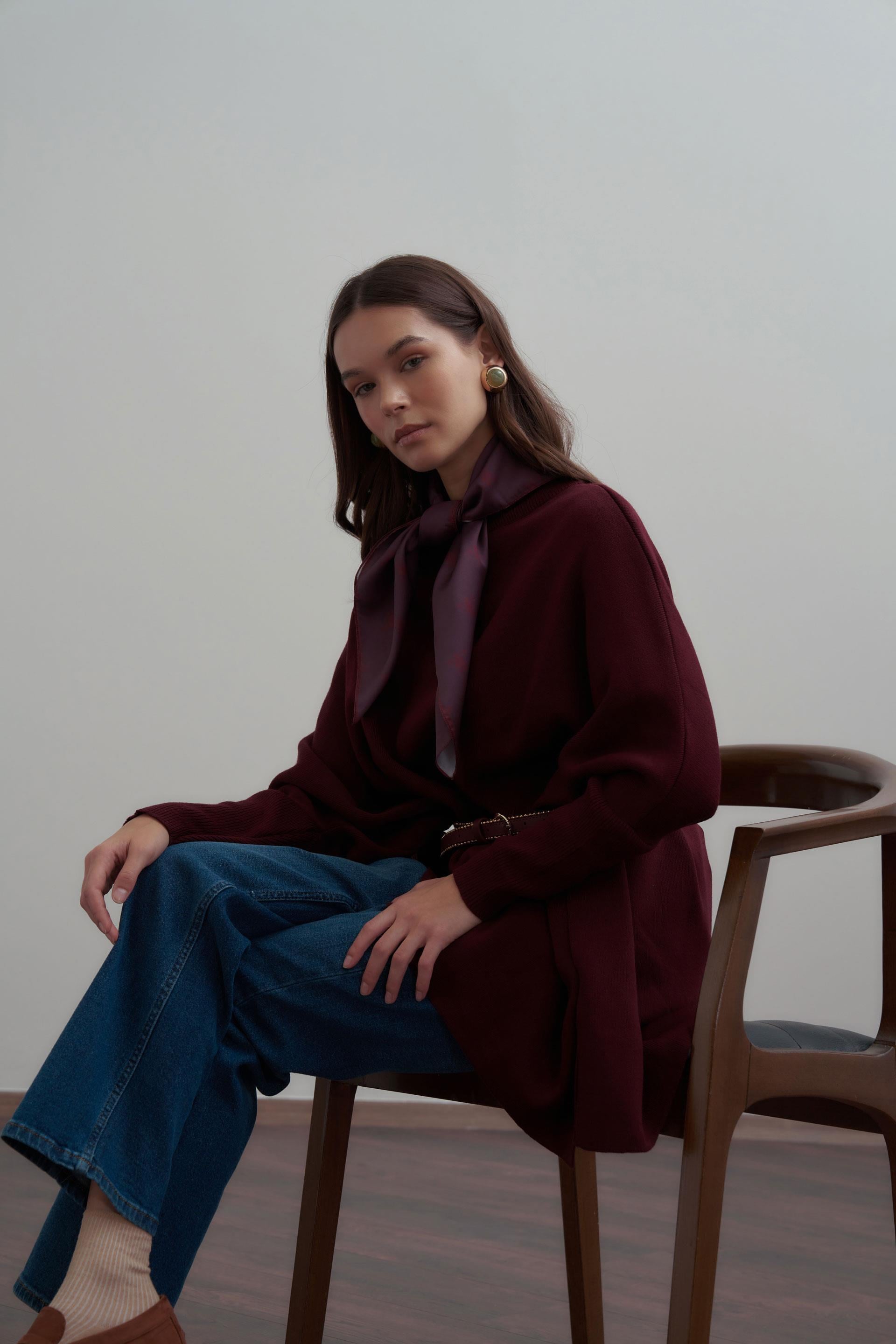 Bordo-Asimetrik Kesim Triko Kazak