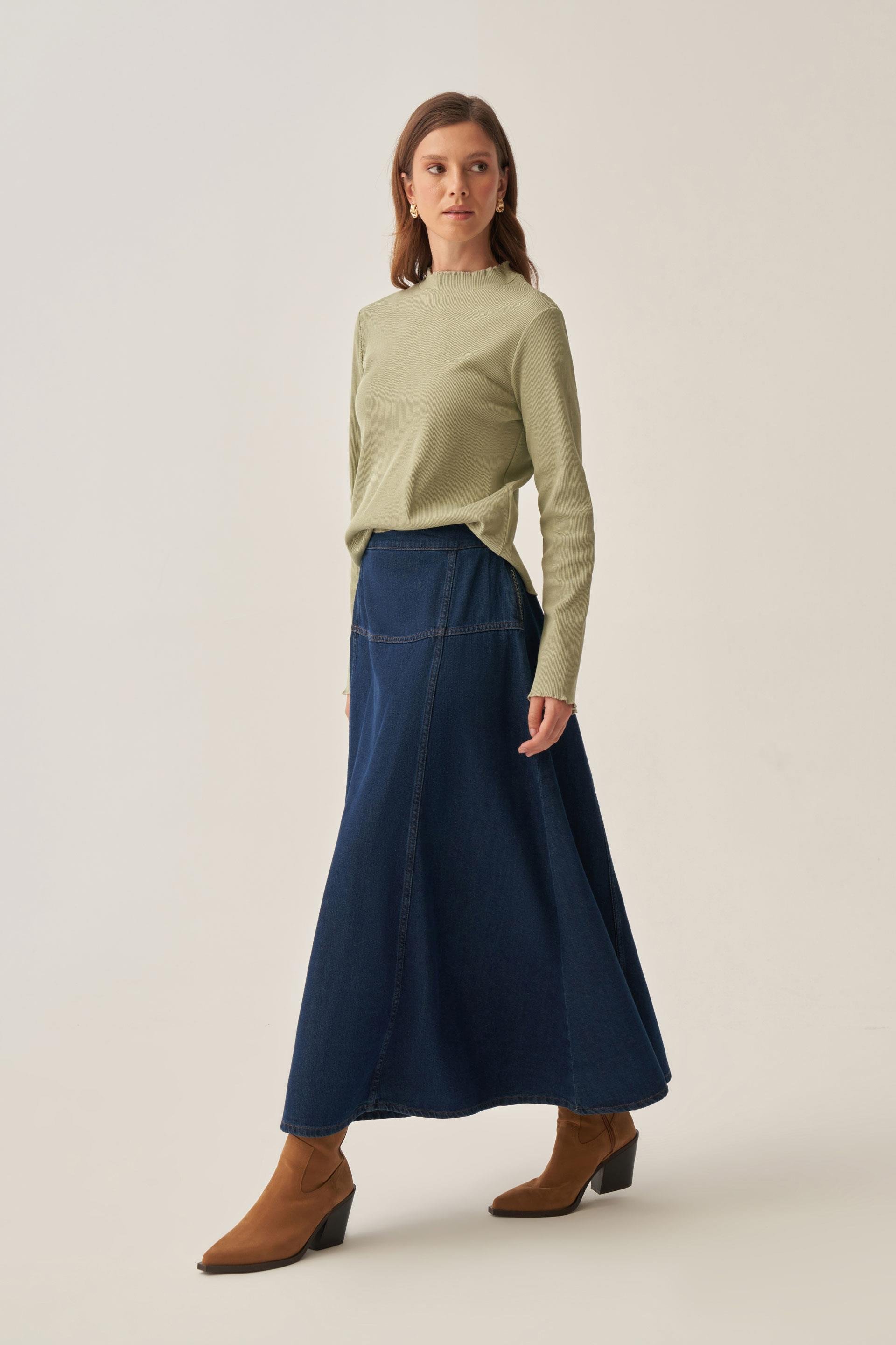 Defne-Dik Yaka Uzun Kollu Body