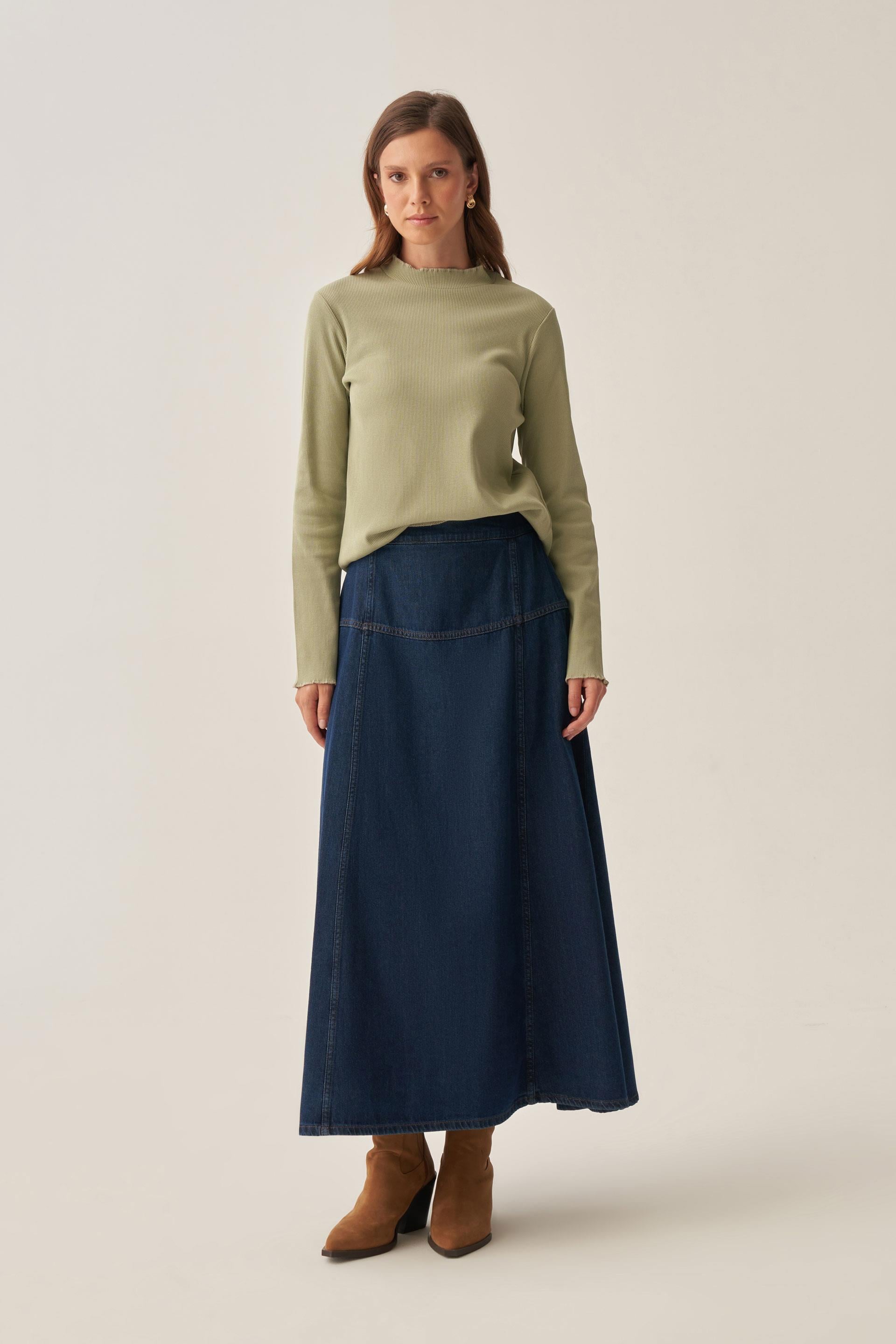 Defne-Dik Yaka Uzun Kollu Body