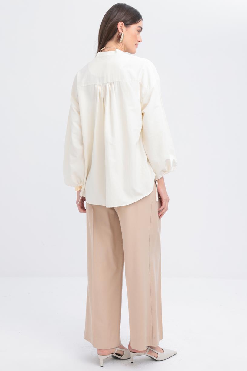 Ekru-Kolları Büzgülü Düğmeli Gömlek