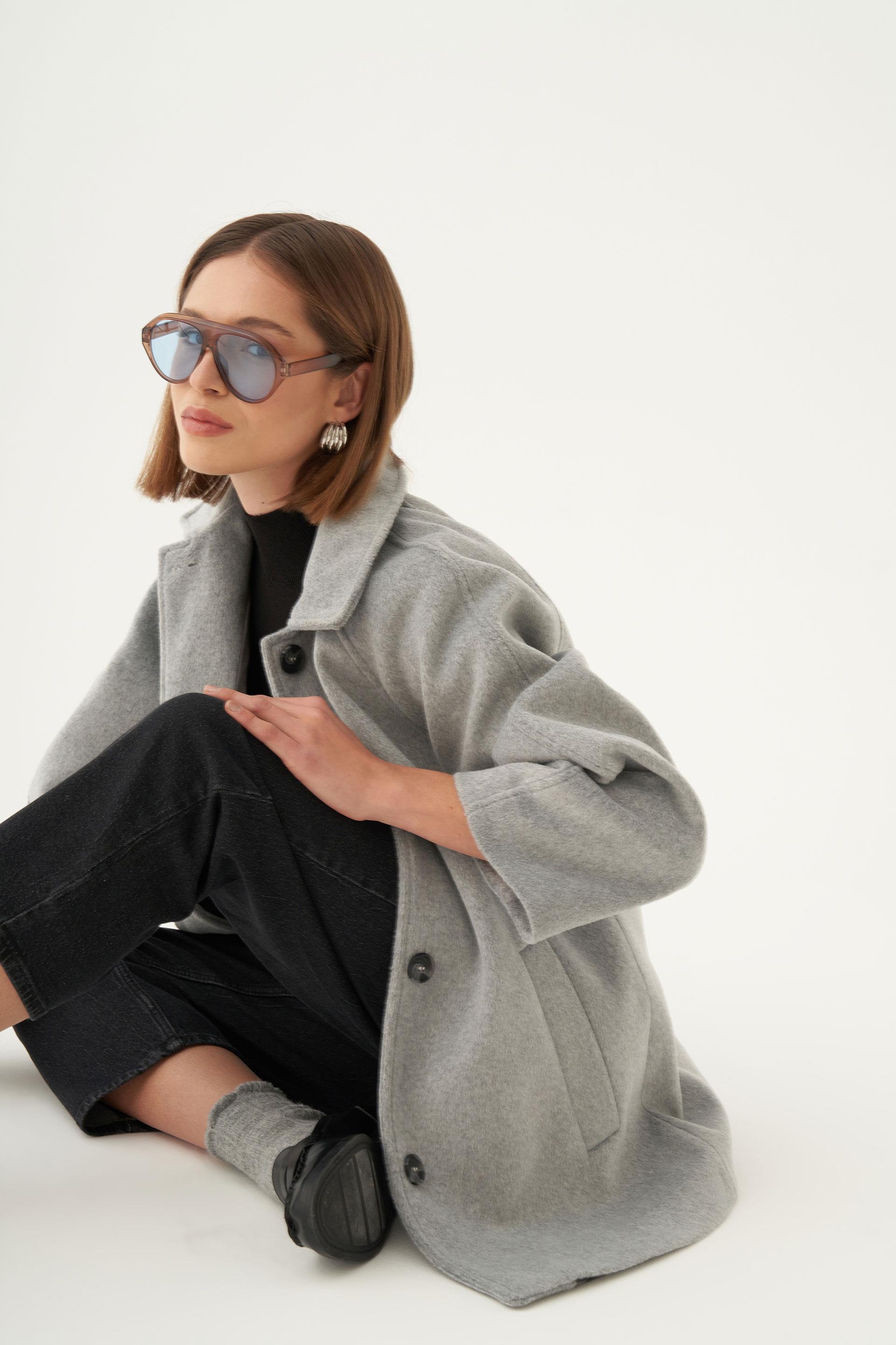 Gri-Gömlek Yakalı Kaşe Kaban