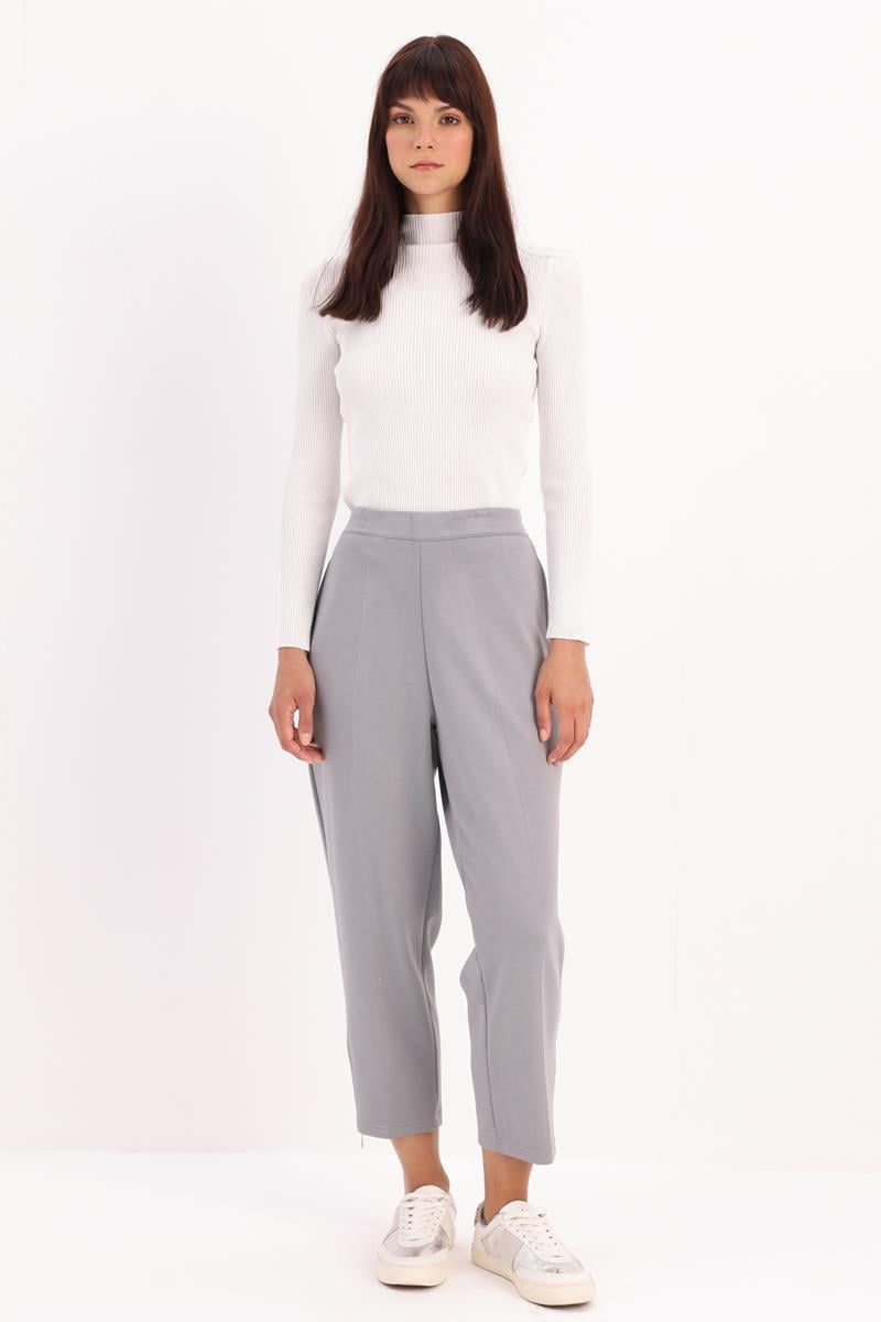 Gri-Paçası Fermuarlı Pantolon