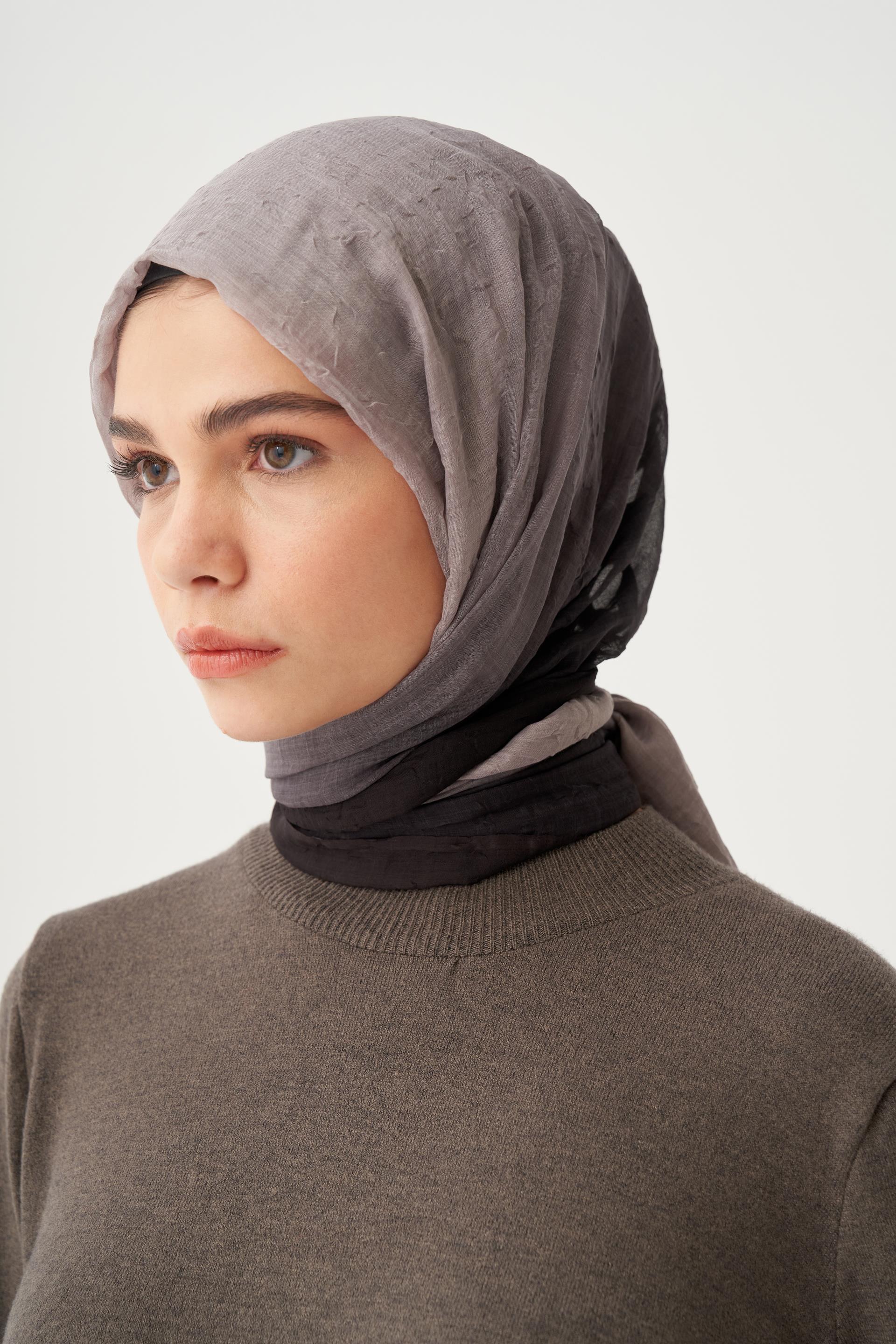 Gri-Siyah-Degrade Geçişli Şal