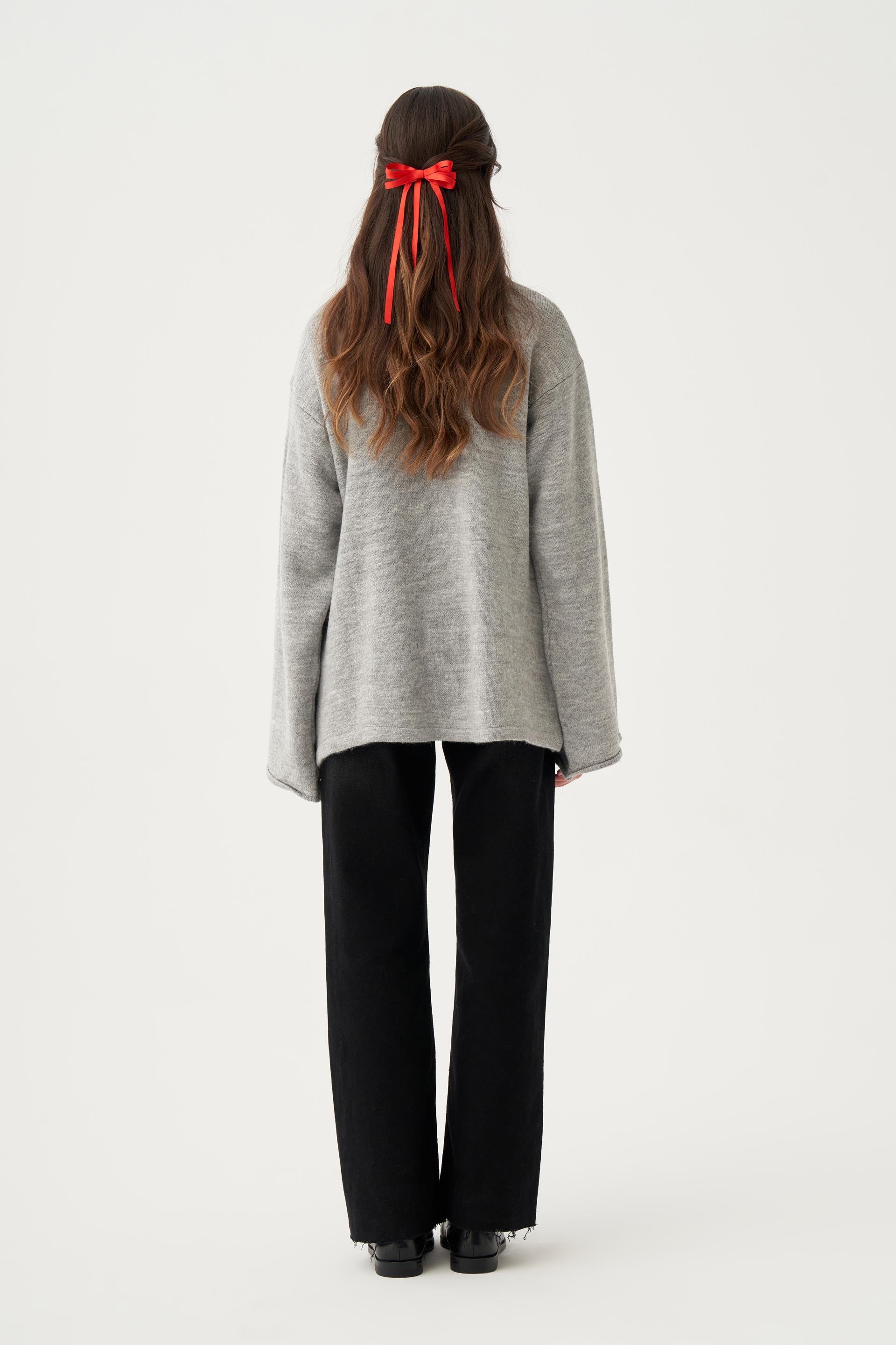 Gri-Yakası Apoletli Triko Kazak