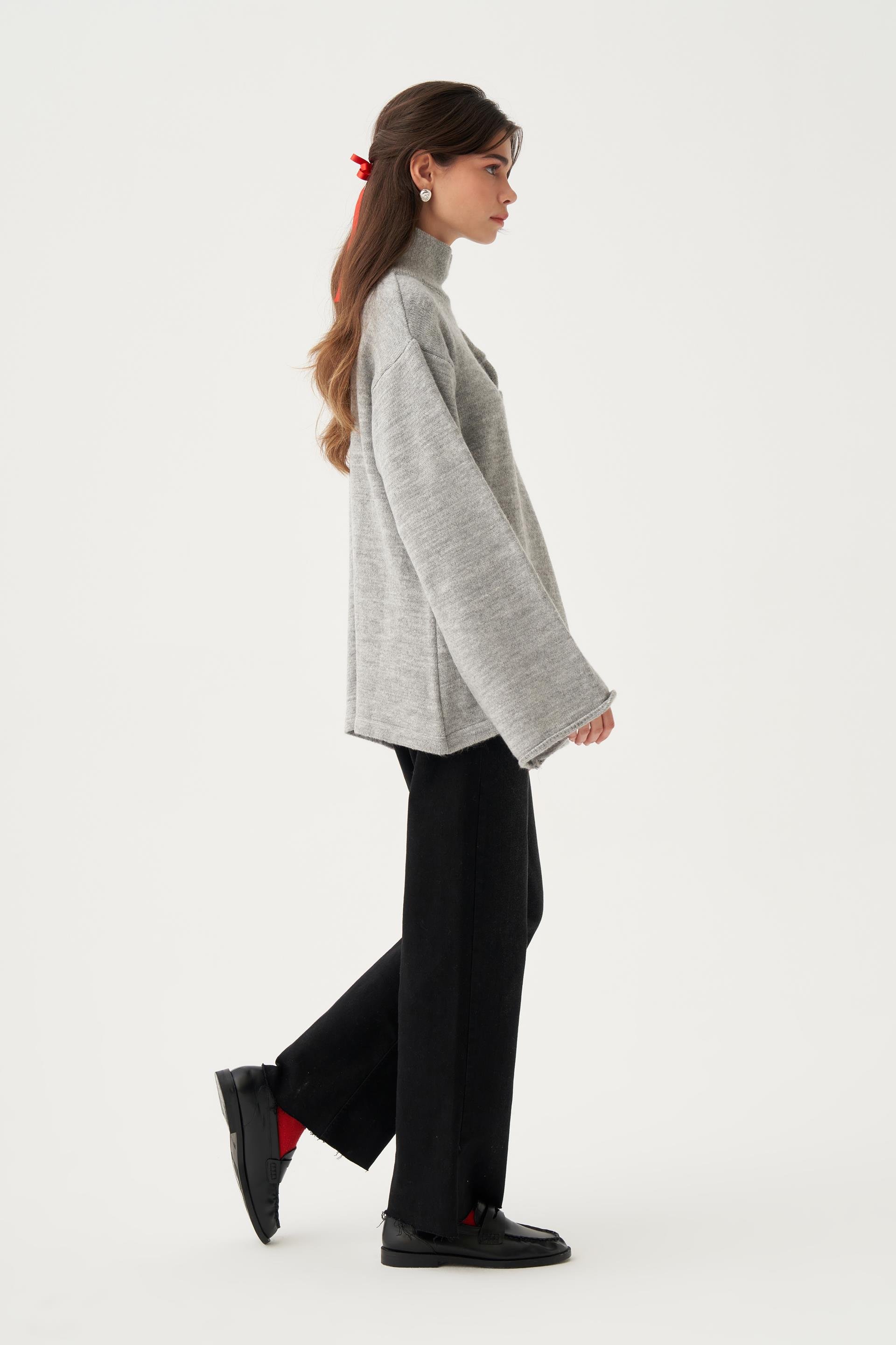 Gri-Yakası Apoletli Triko Kazak