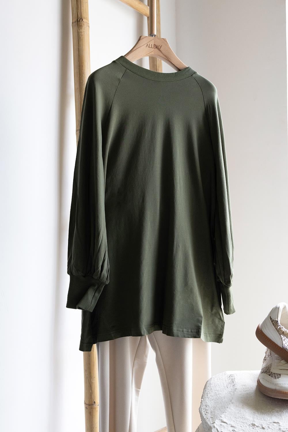 Haki-Pamuklu Bisiklet Yaka Kolları Büzgülü Uzun Kollu Likralı T-Shirt