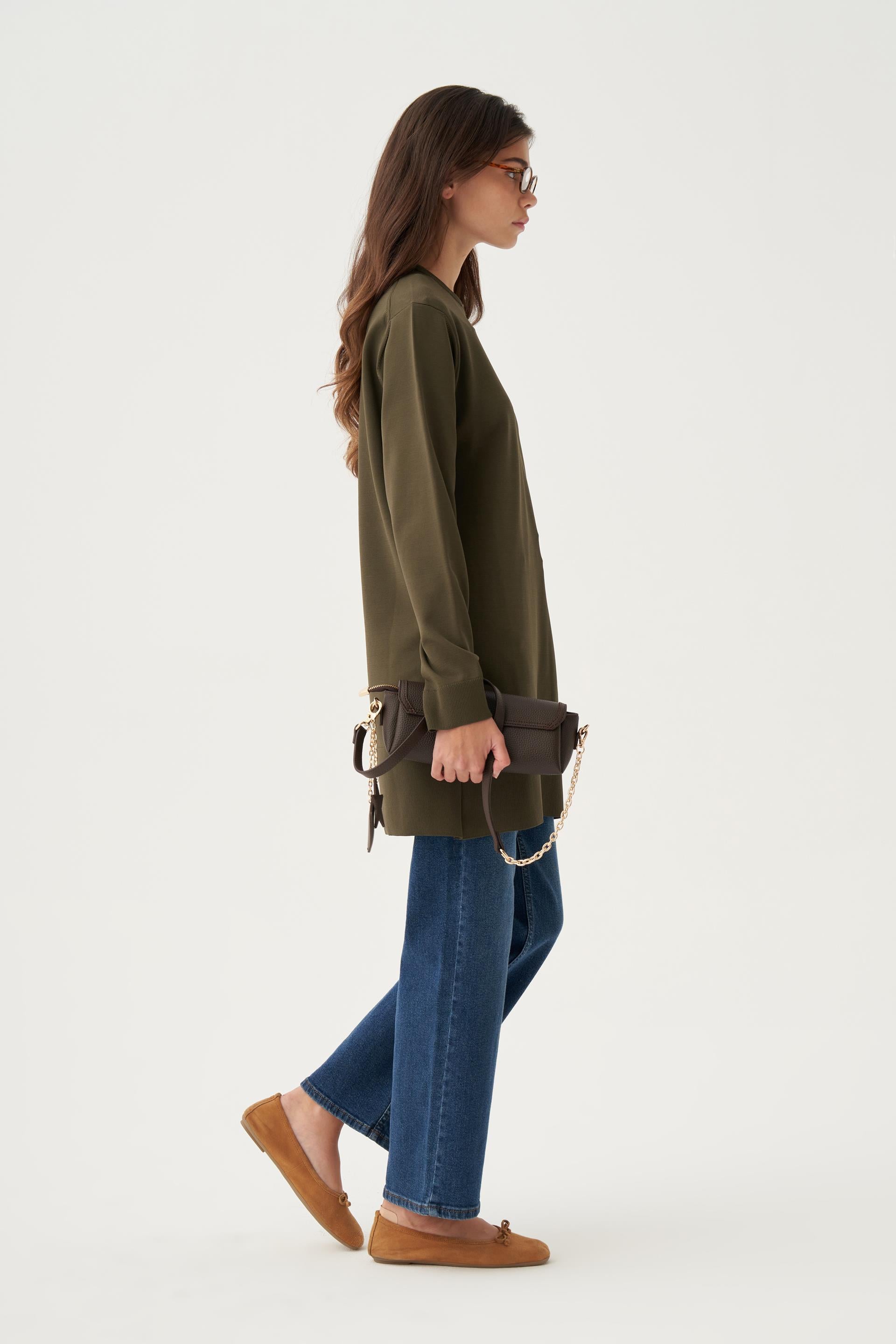 Haki-Ribana Detaylı Kazak