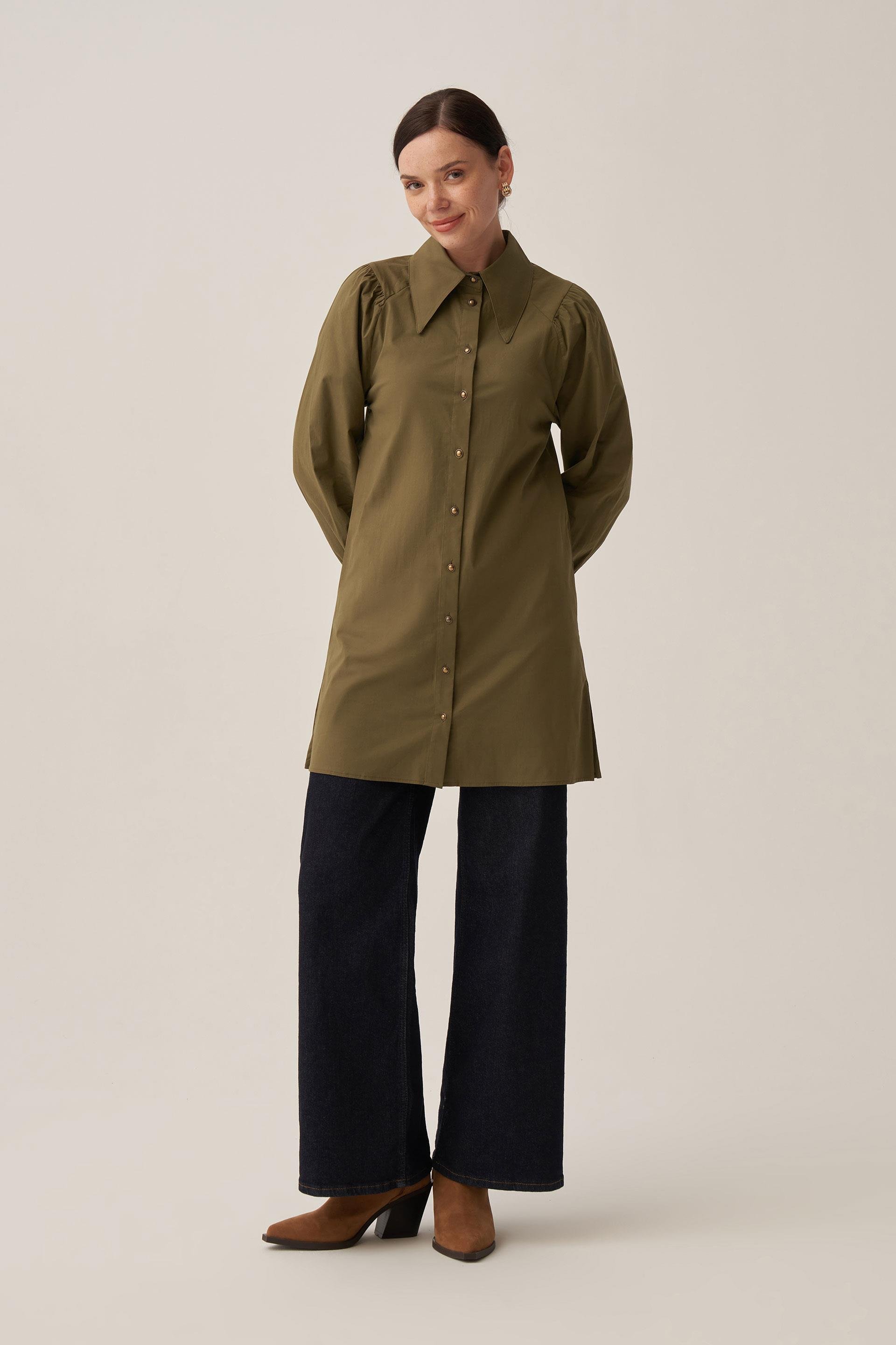 Haki-Sivri Yakalı Poplin Gömlek