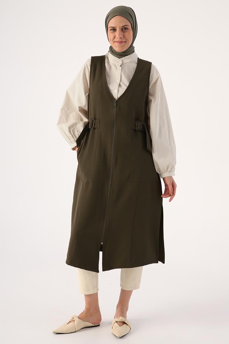 V-Neck Vest with Side Buckles and Zipper