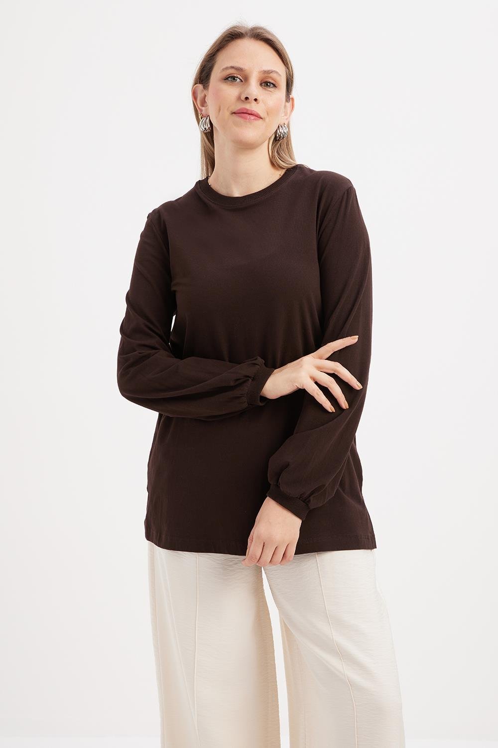 Crew Neck Sleeve End Pleated Cotton Blouse