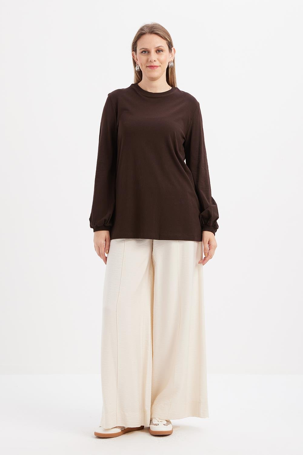 Kahve-Bisiklet Yaka Kol Ucu Büzgülü Likralı Pamuklu Bluz