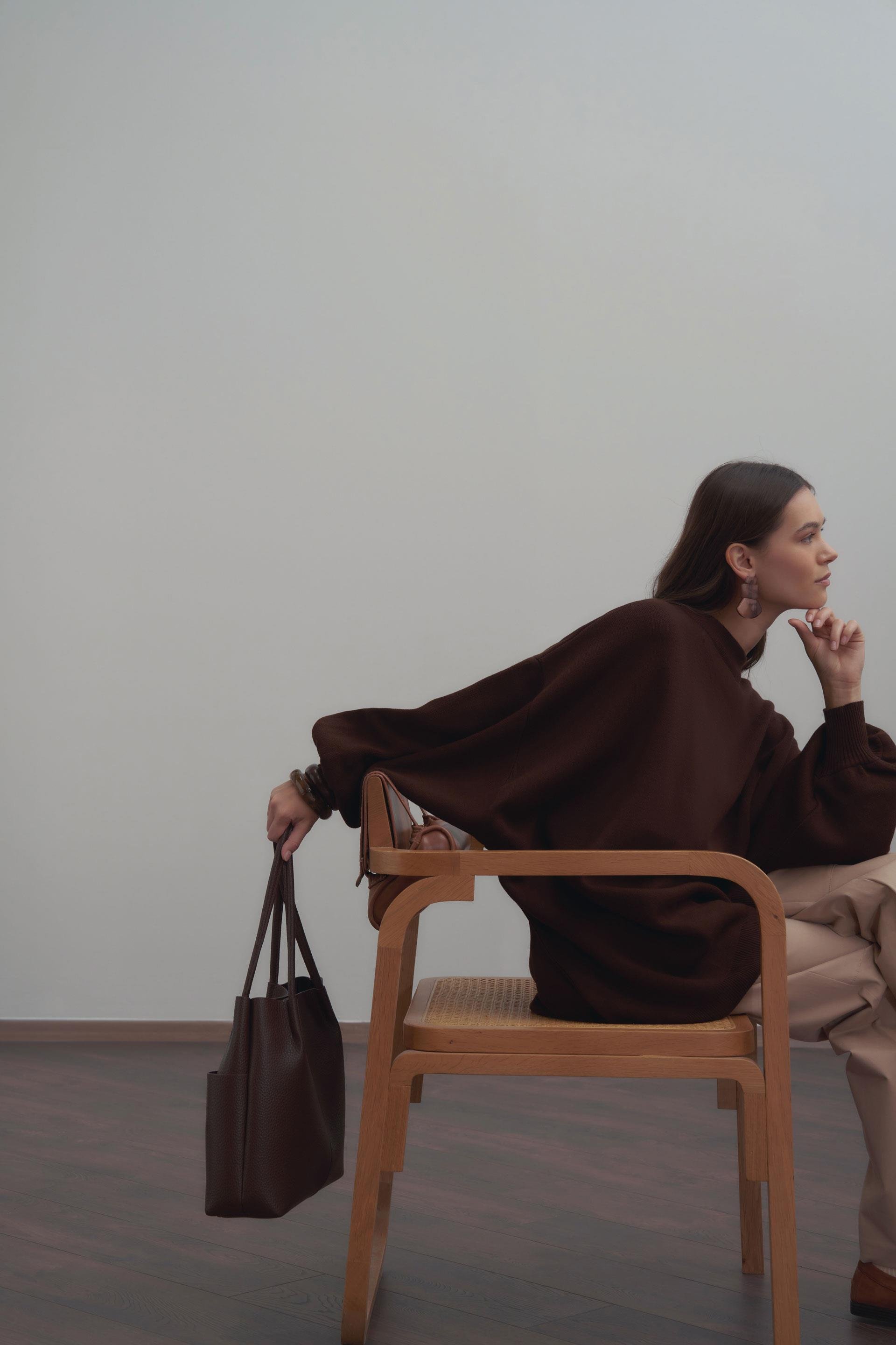 Kahve-Bol Kesim Triko Kazak