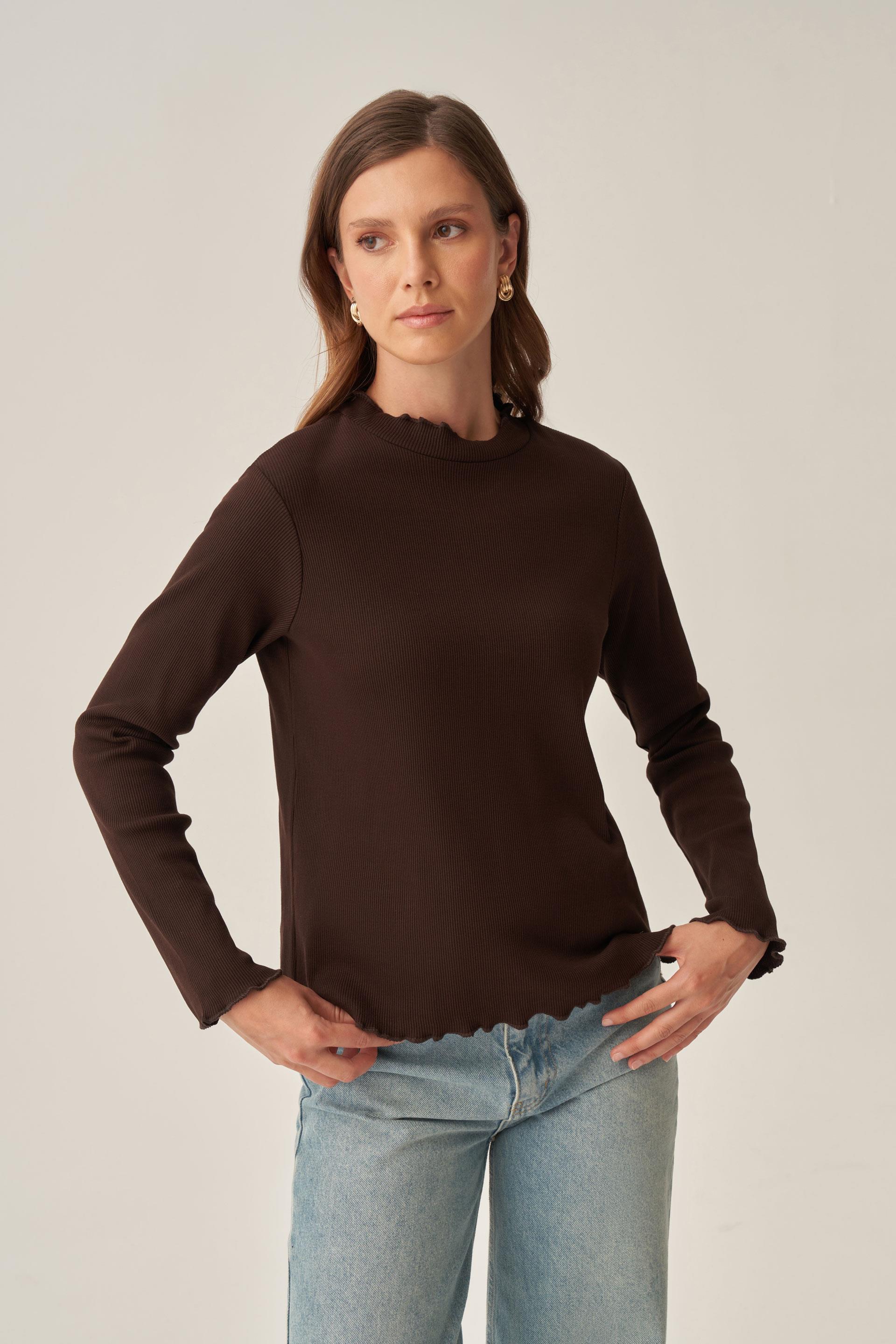 Kahve-Dik Yaka Uzun Kollu Body