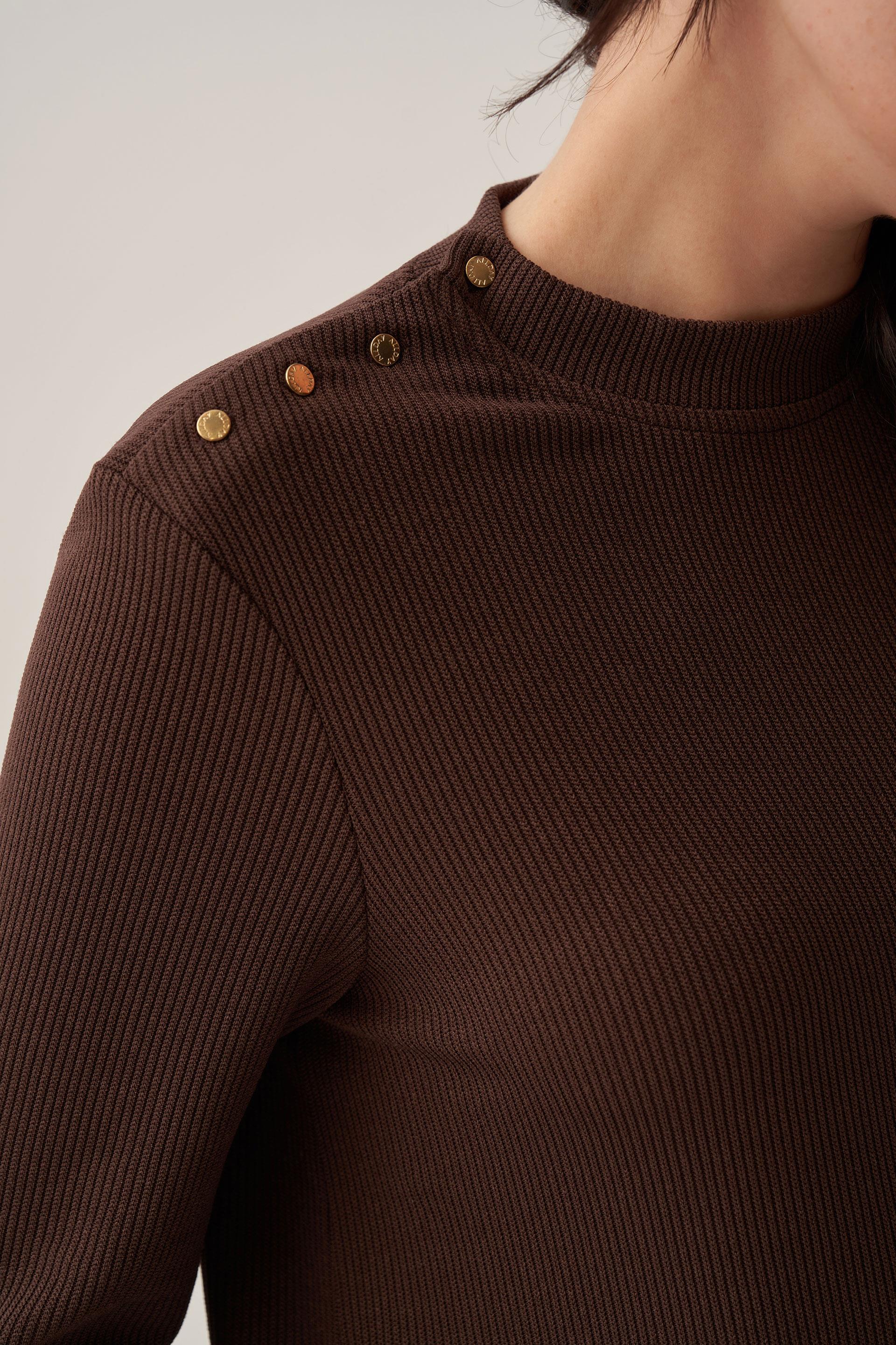 Kahve-Pilise Detaylı Pantolonlu Takım