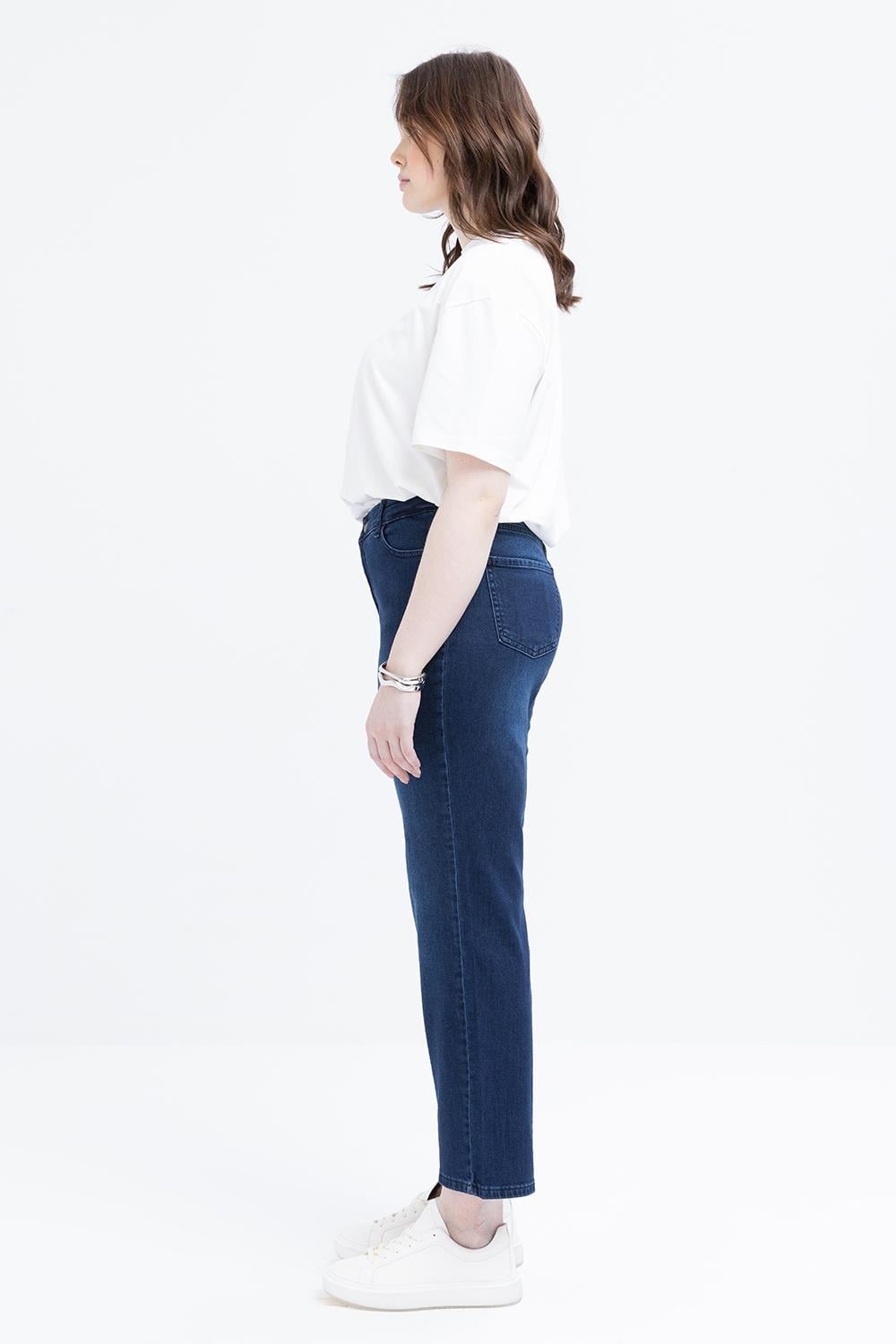 Koyu Mavi-Büyük Beden Likralı Boru Paça Denim Pantolon