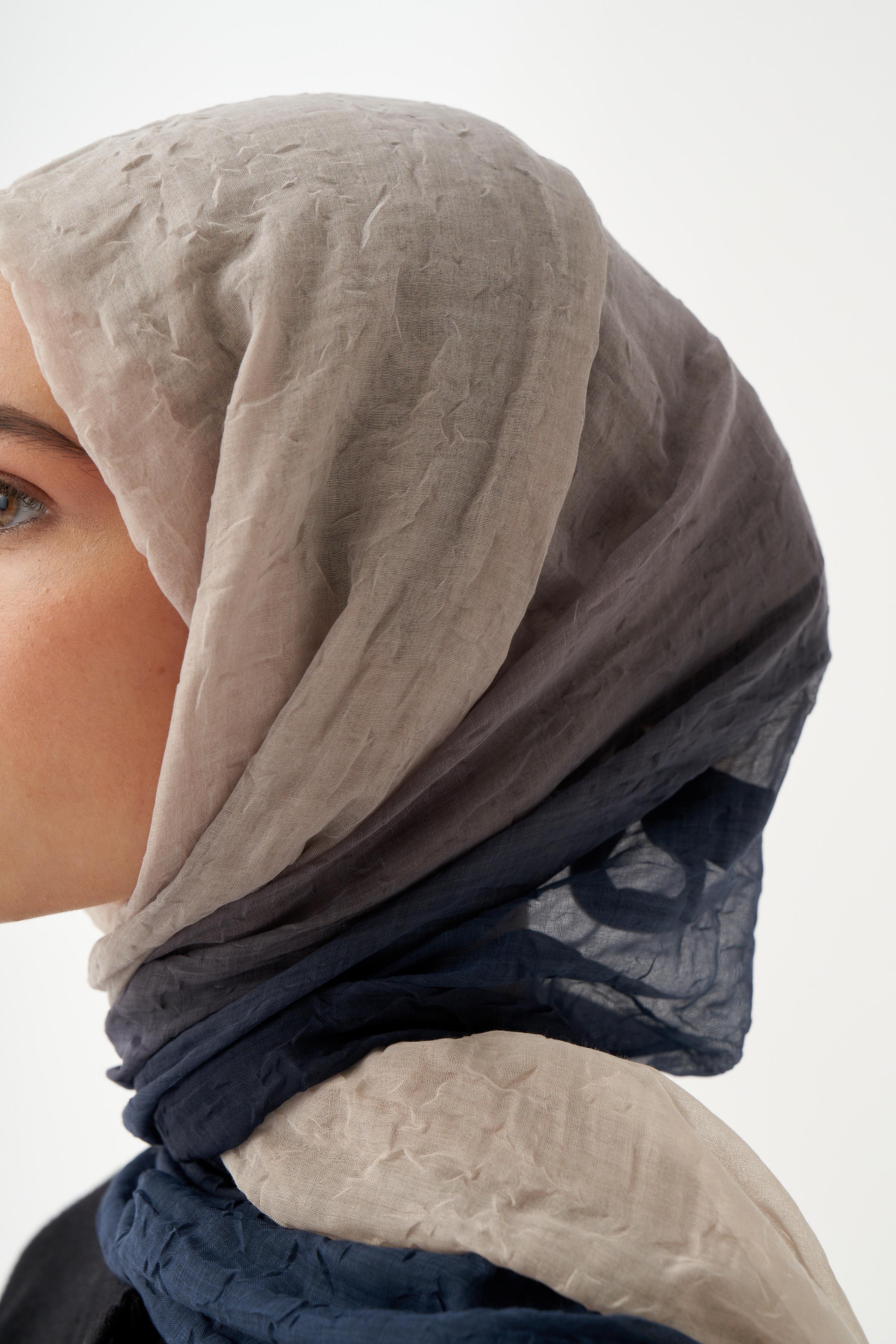 Krem-Lacivert-Degrade Geçişli Şal