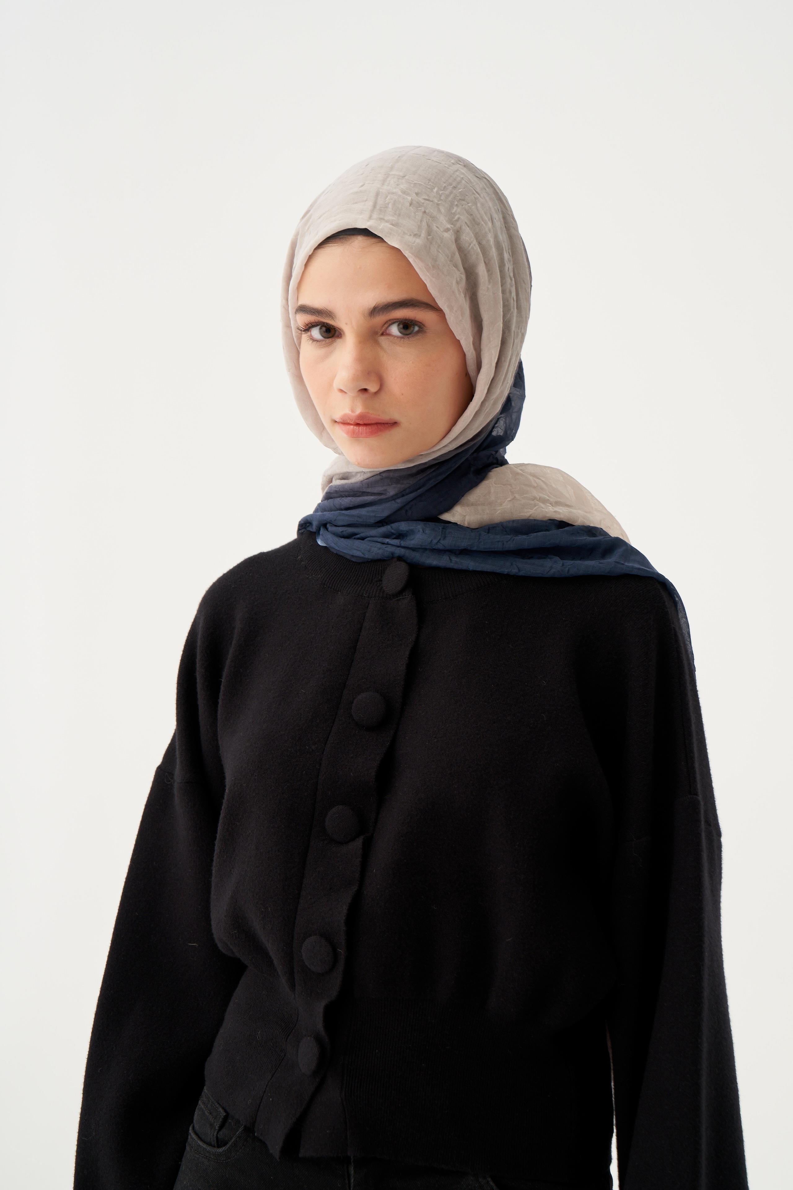 Krem-Lacivert-Degrade Geçişli Şal