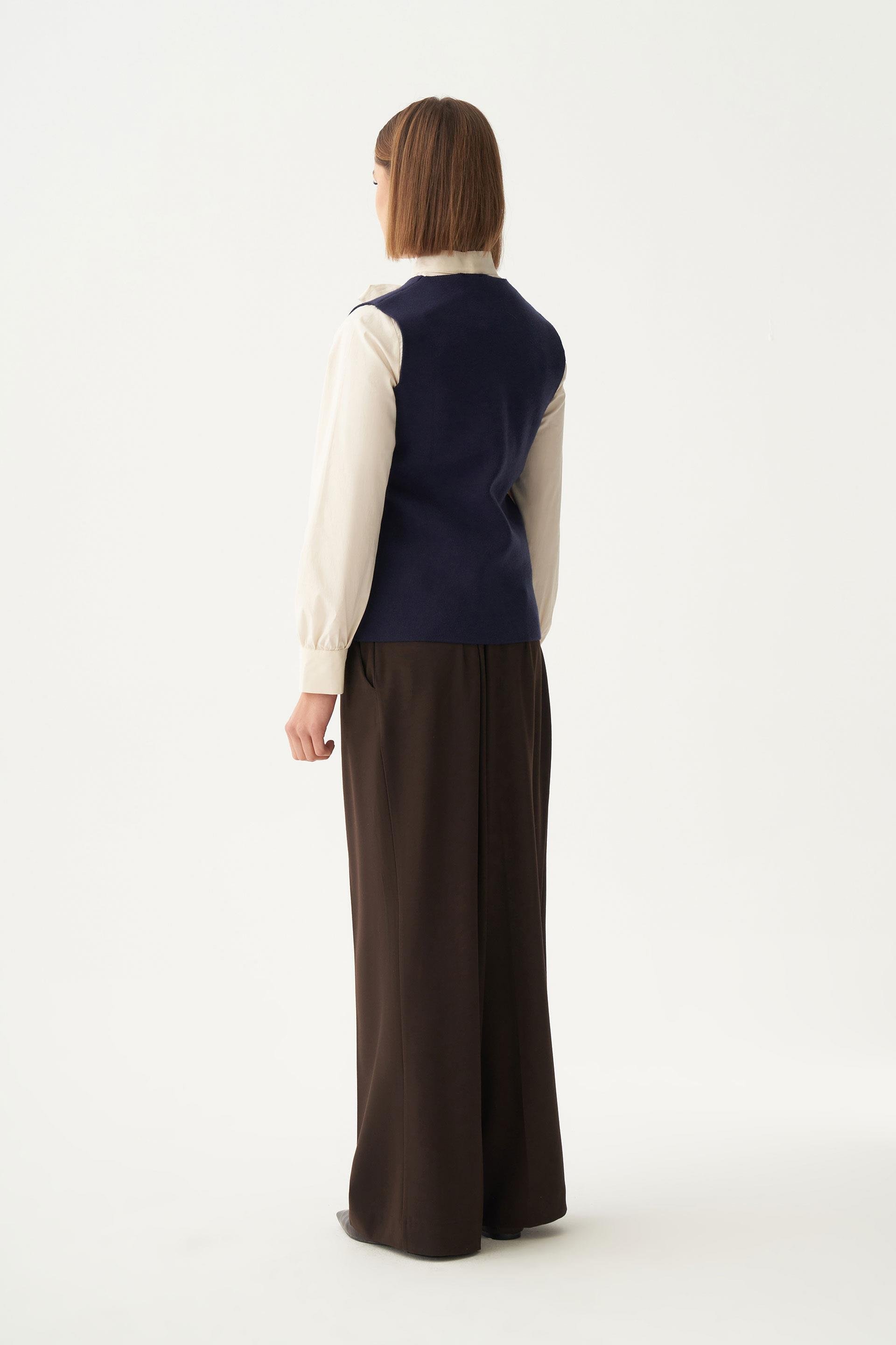 Lacivert-Dügmeli V Yaka Triko Hırka