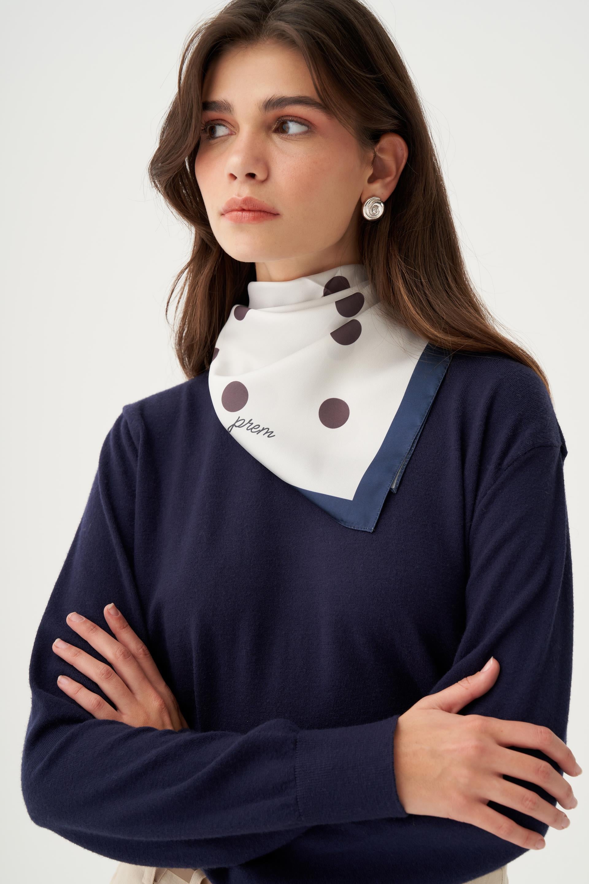 Lacivert-Etek Ucu Pis Kıvırma Triko Kazak